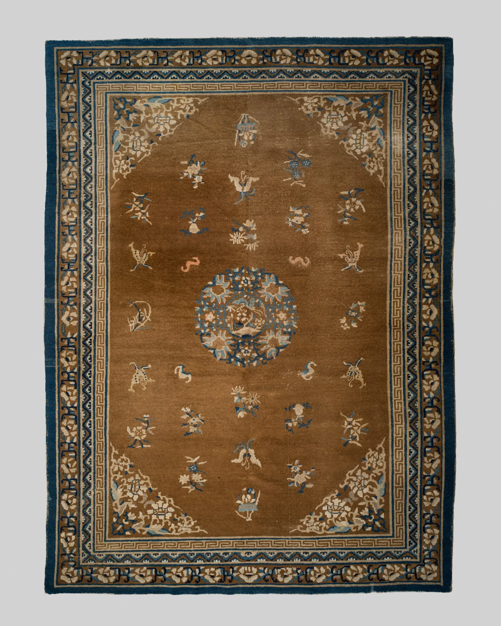 A FINE AND WELL-PRESERVED NINGXIA WOOL CARPET, EARLY 19TH CENTURY