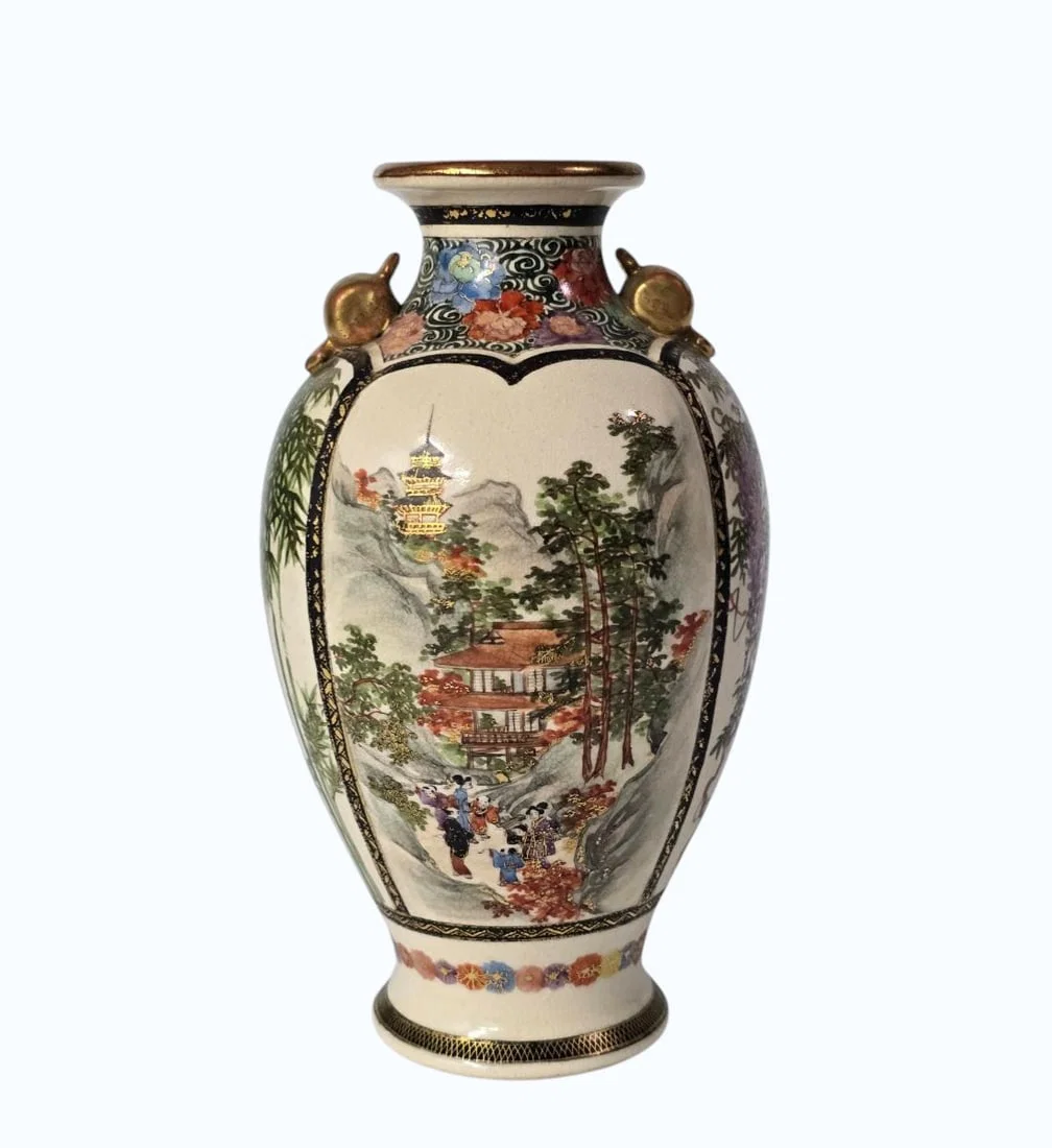 A Fine Antique Japanese Satsuma Vase Signed