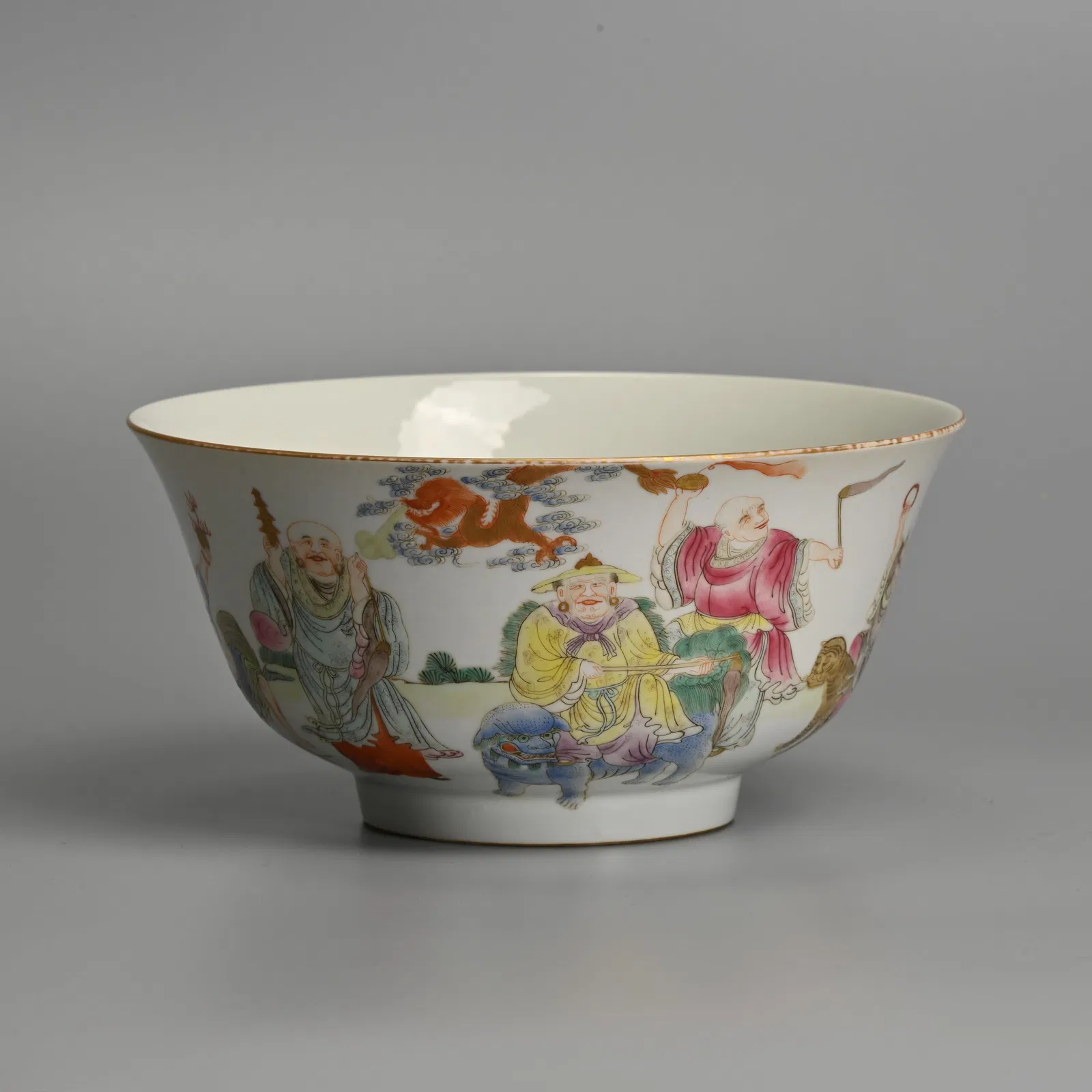 A FINE CHINESE FAMILLE ROSE PORCELAIN 'IMMORTALS' BOWL, DAOGUANG MARK.