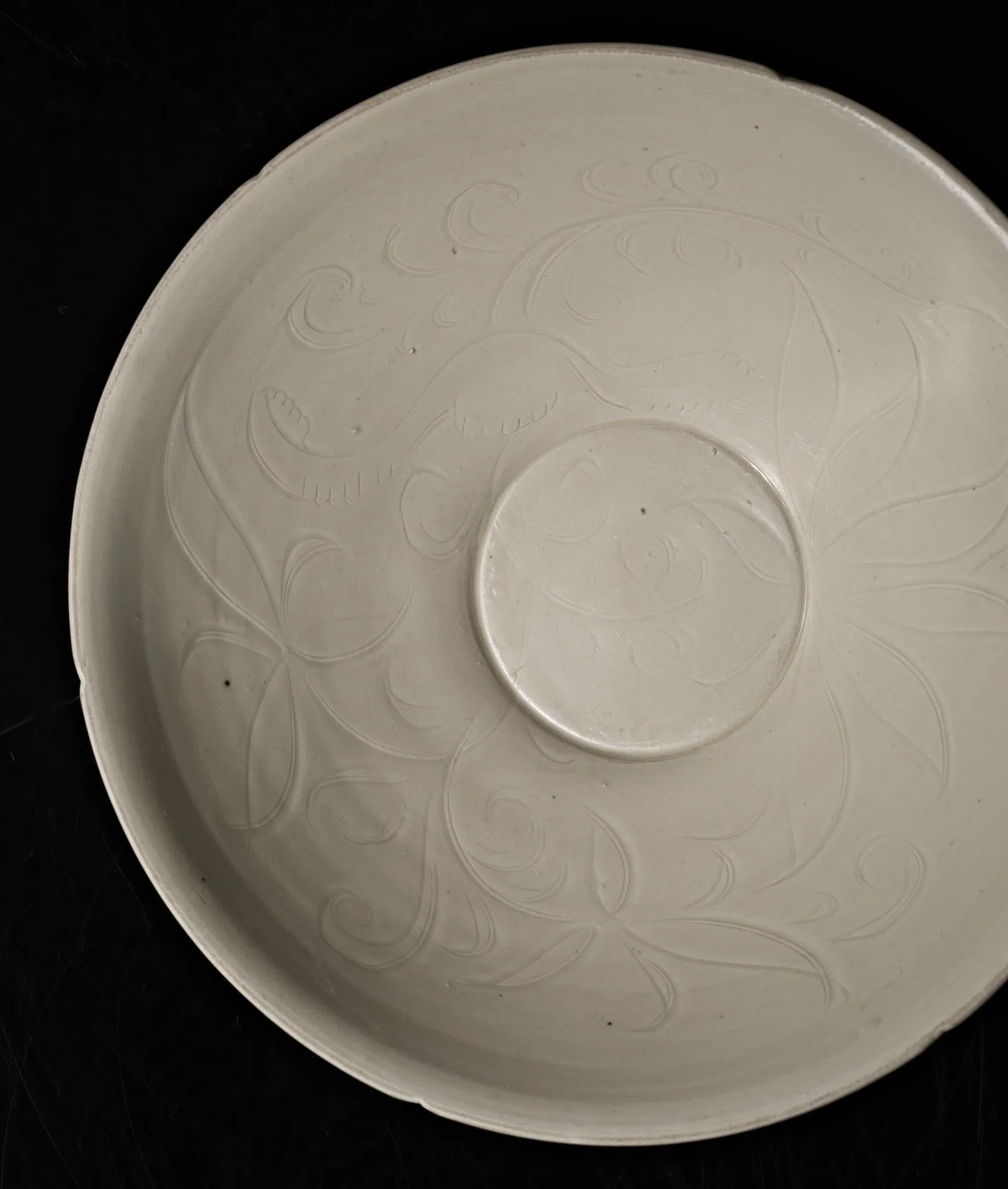 A FINE DING CARVED 'LOTUS' HEXAFOIL BOWL, NORTHERN SONG DYNASTY