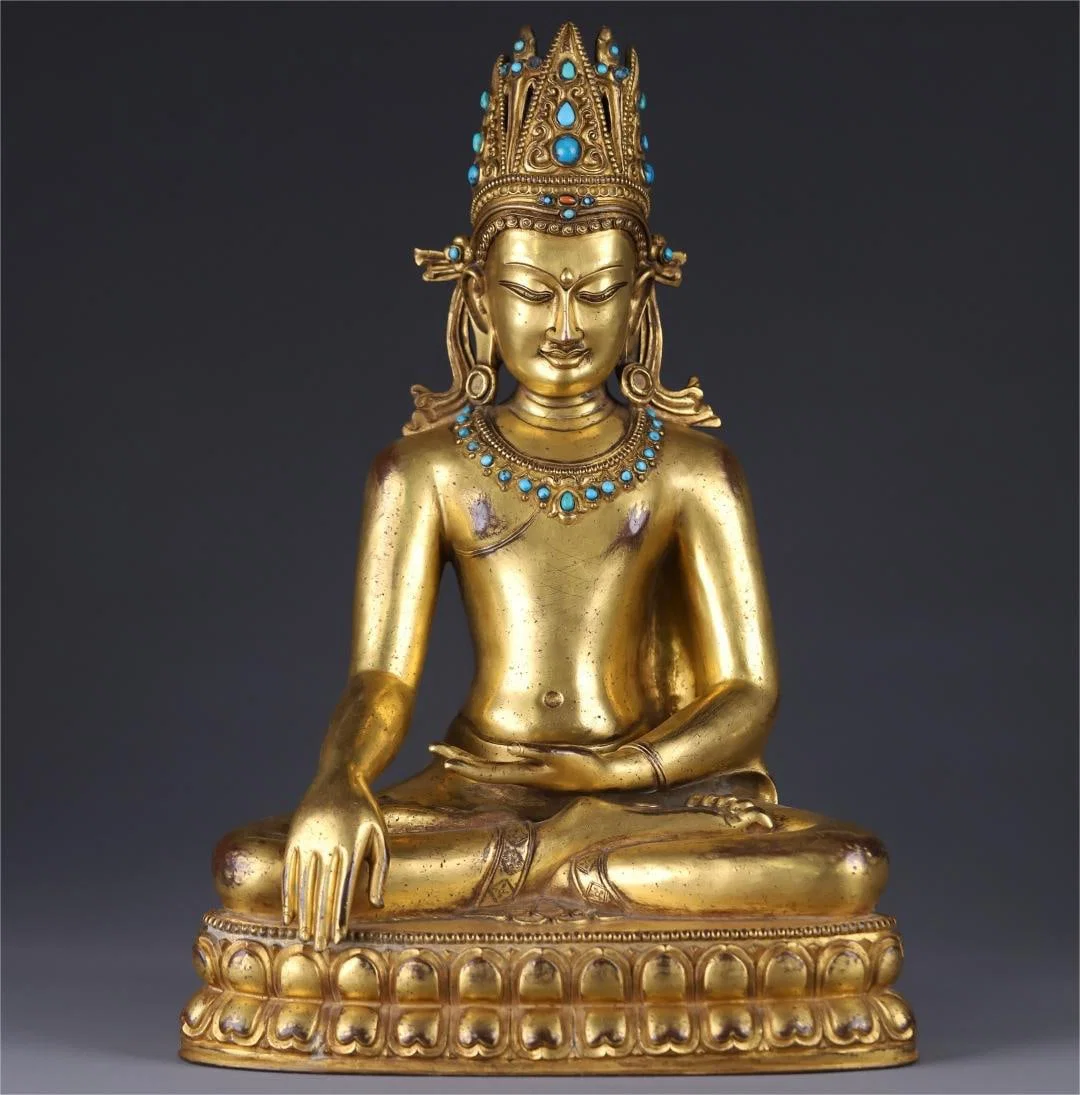 A fine Pala style copper-gilt crown Buddha statue of Shakyamuni