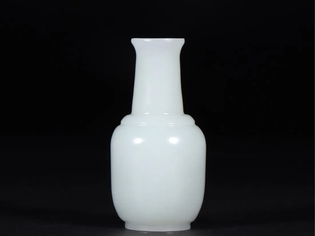 A Fine White Jade Vase