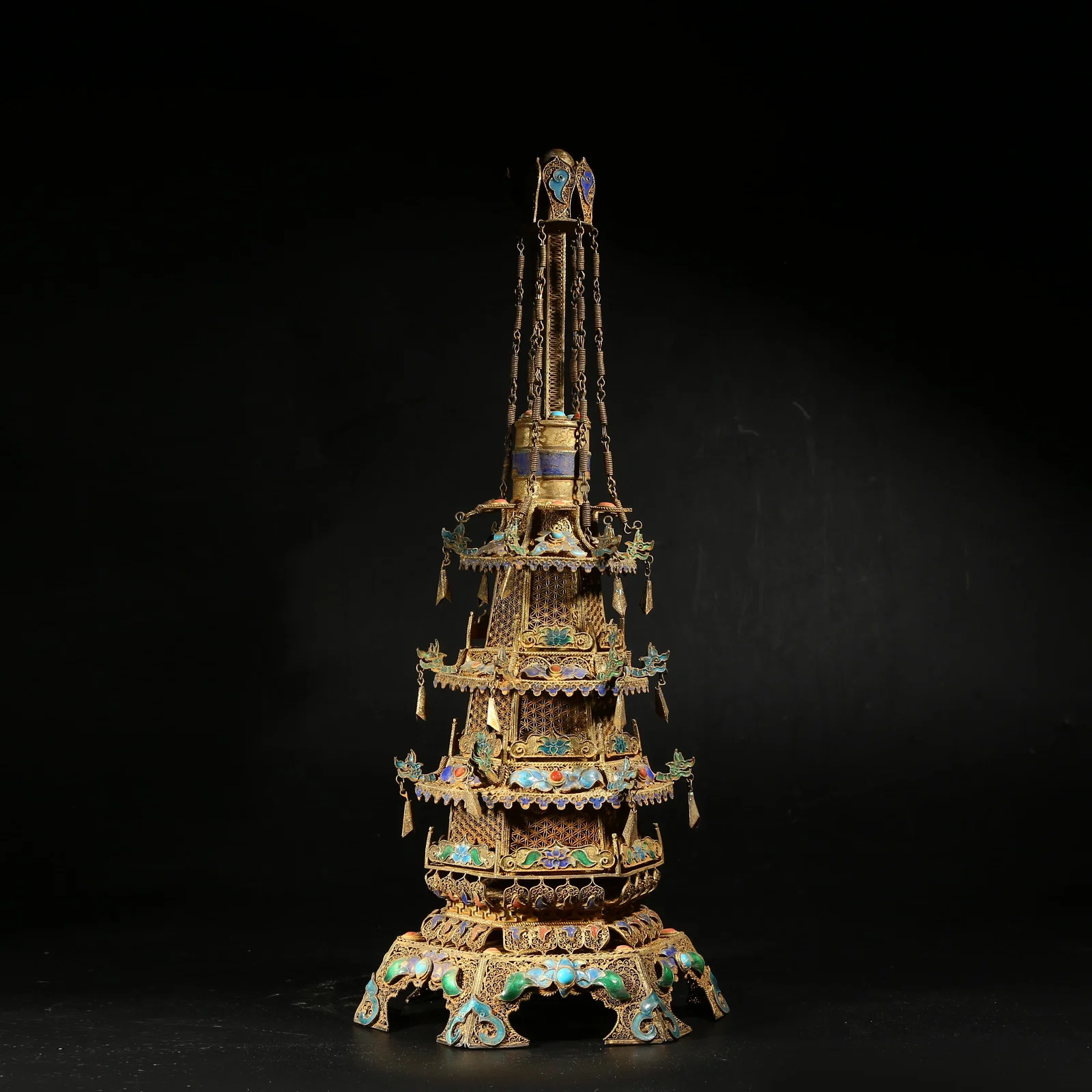 A GILDED SILVER FILIGREE CLOISONNÉ STUPA