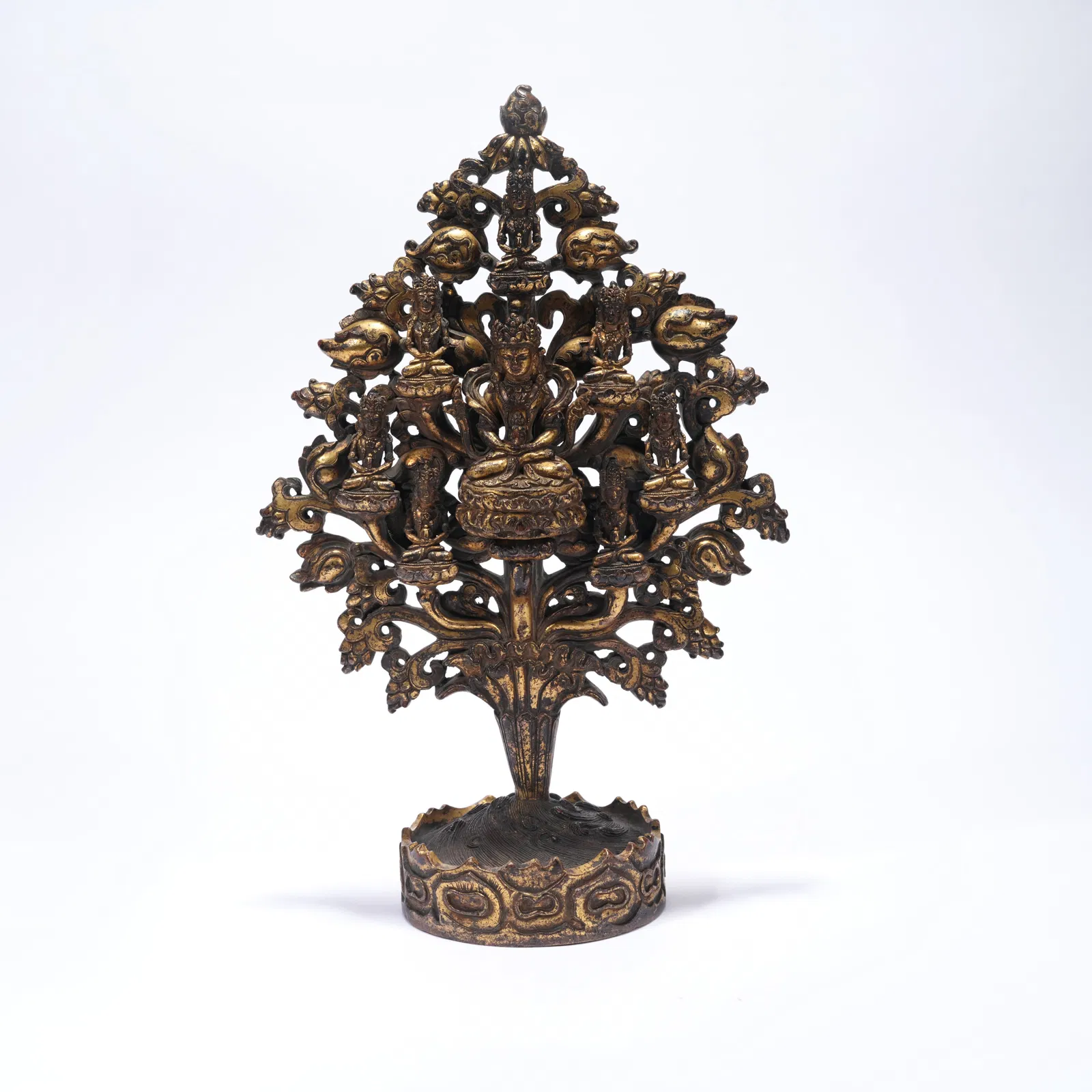 A GILT BRONZE AMITAYUS BUDDHA STATUE