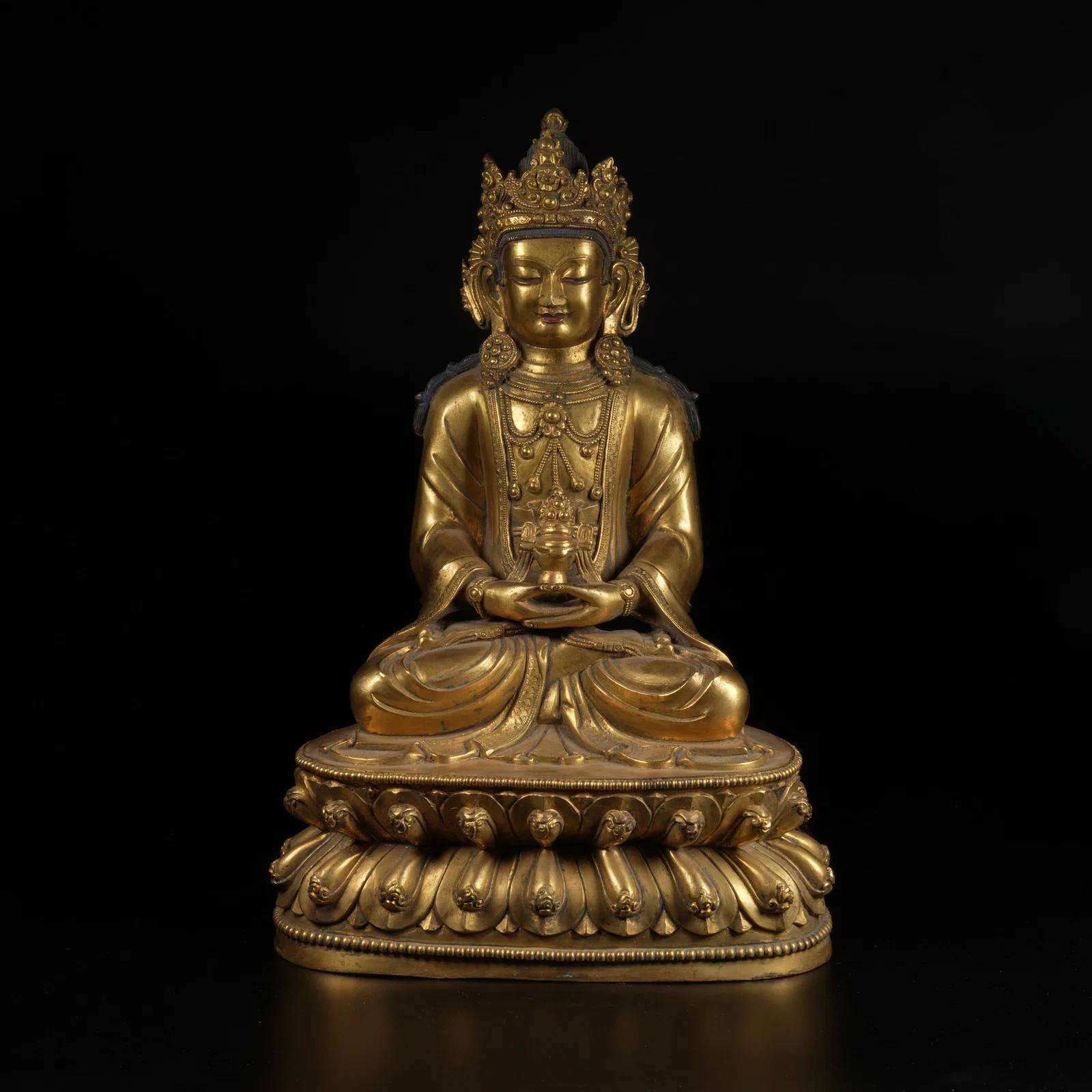 A GILT-BRONZE AMITAYUS (INFINITE LIFE BUDDHA) STATUE