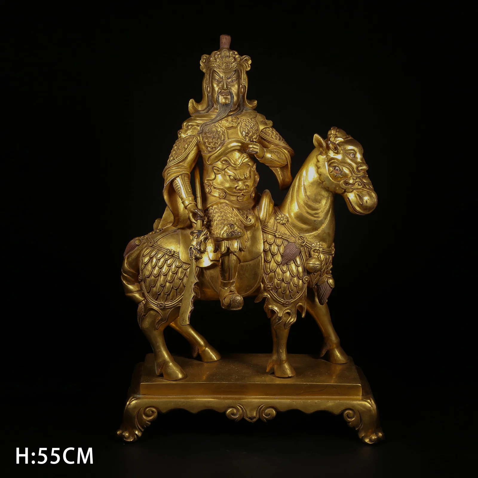 A GILT BRONZE GUAN GONG STATUE