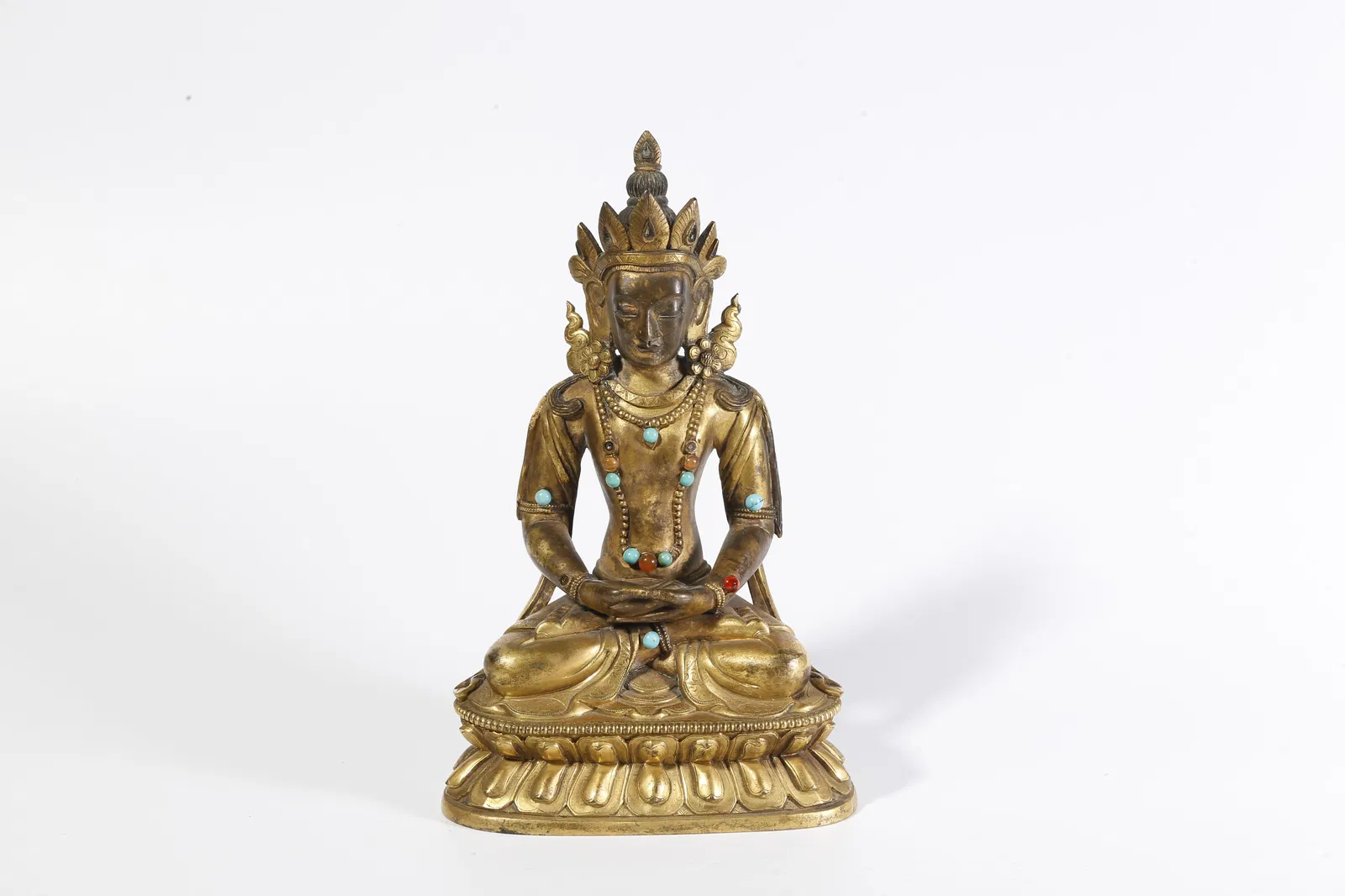 A GILT-BRONZE LONGEVITY BUDDHA STATUE