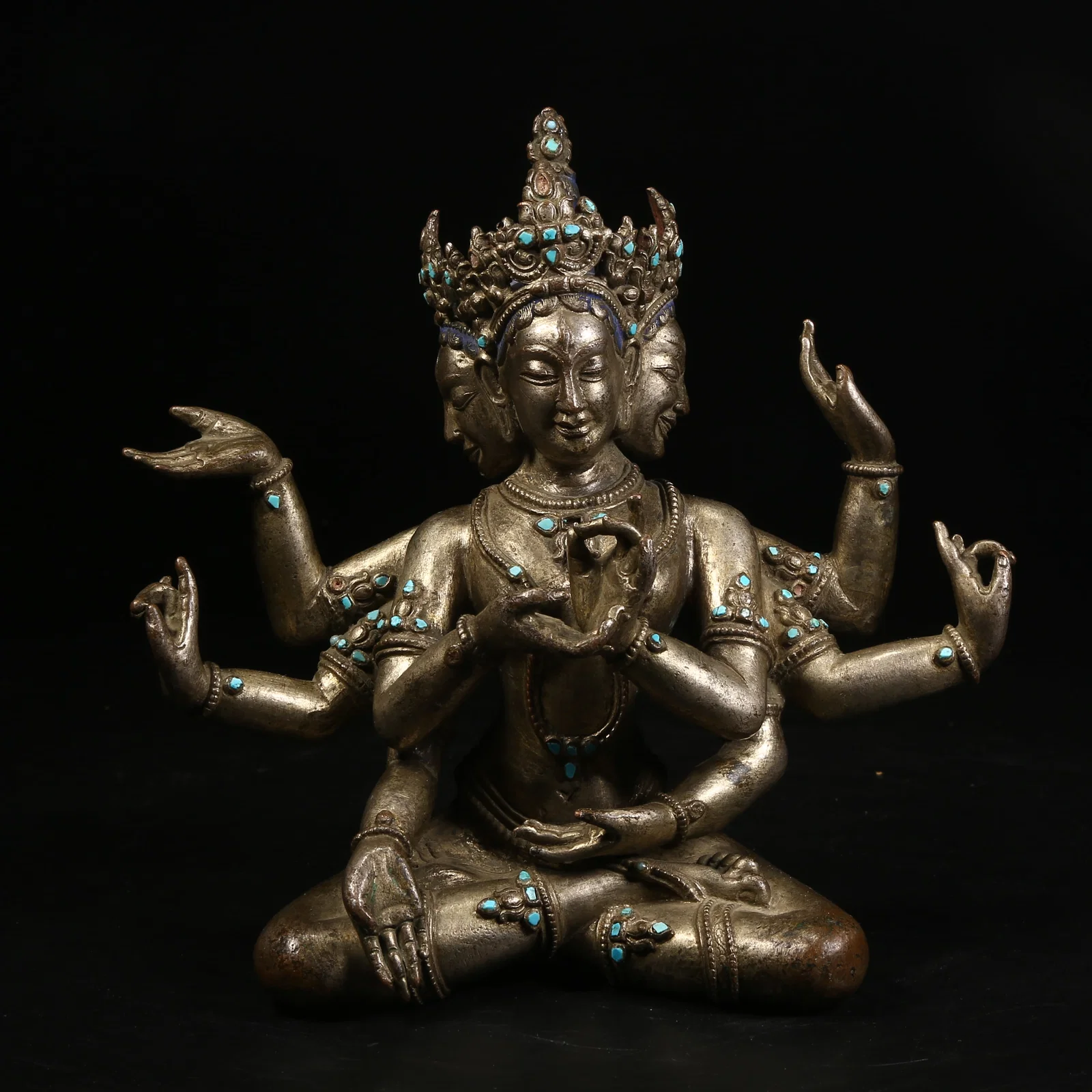 A GILT SILVER BRONZE STATUE OF VICTORIOUS BUDDHA MOTHER