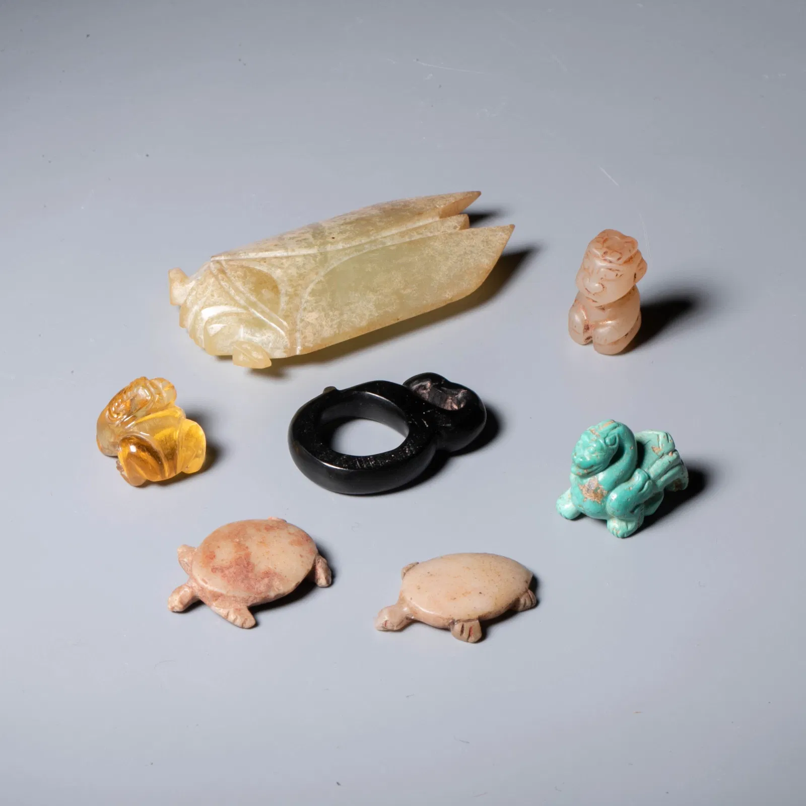 A group of Han jade auspicious beasts