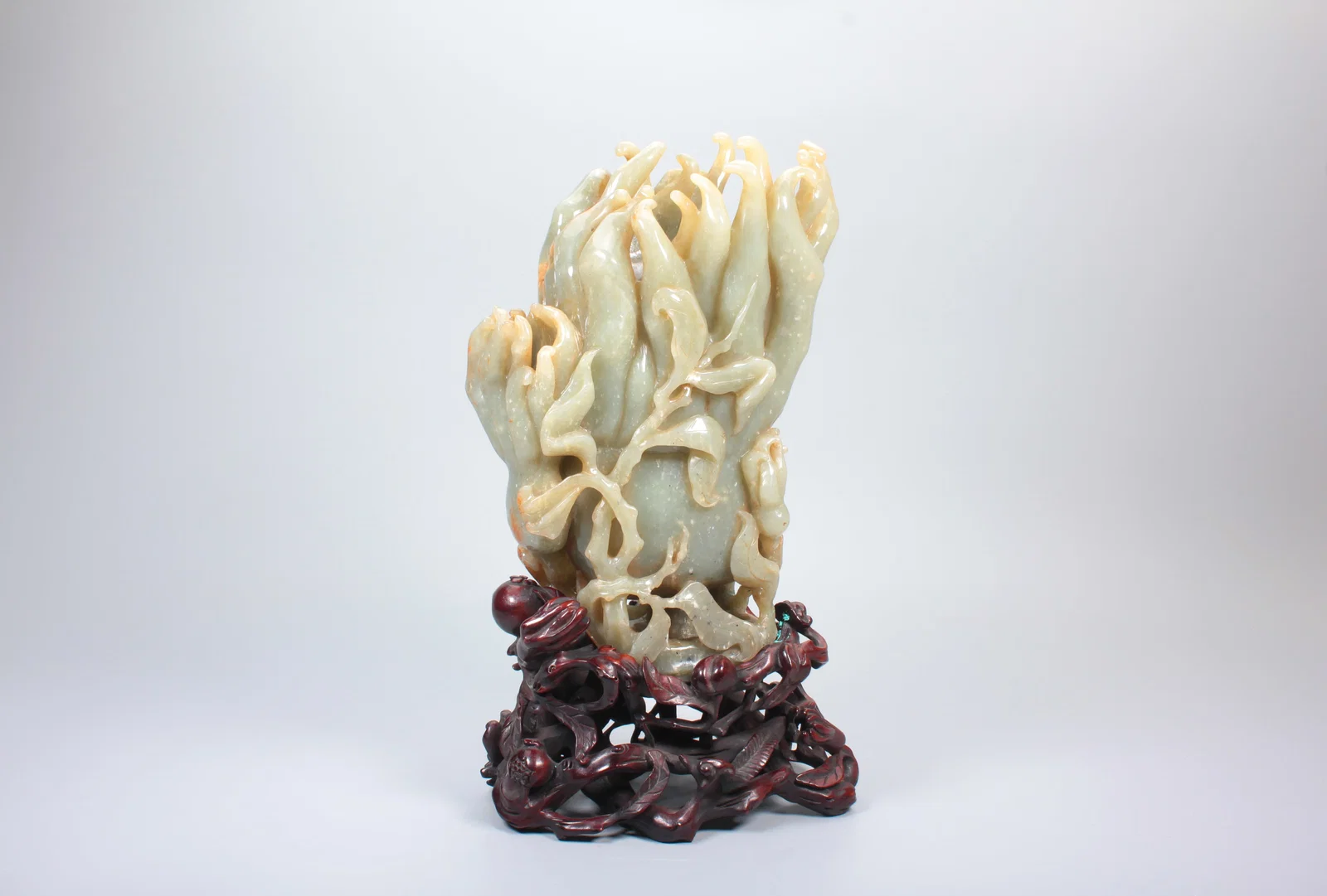 A HETIAN JADE BUDDHA’S HAND FINGER CITRON ORNAMENT