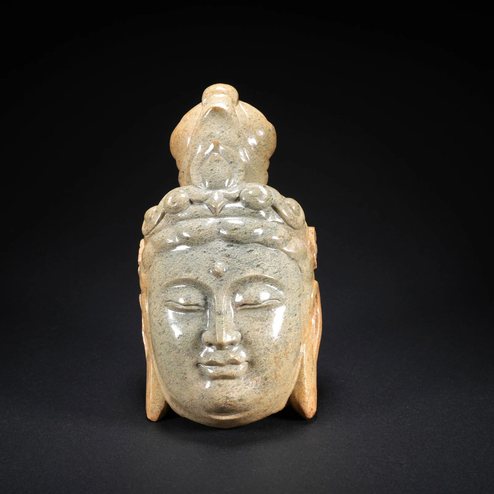 A HETIAN JADE CARVED BUDDHA HEAD
