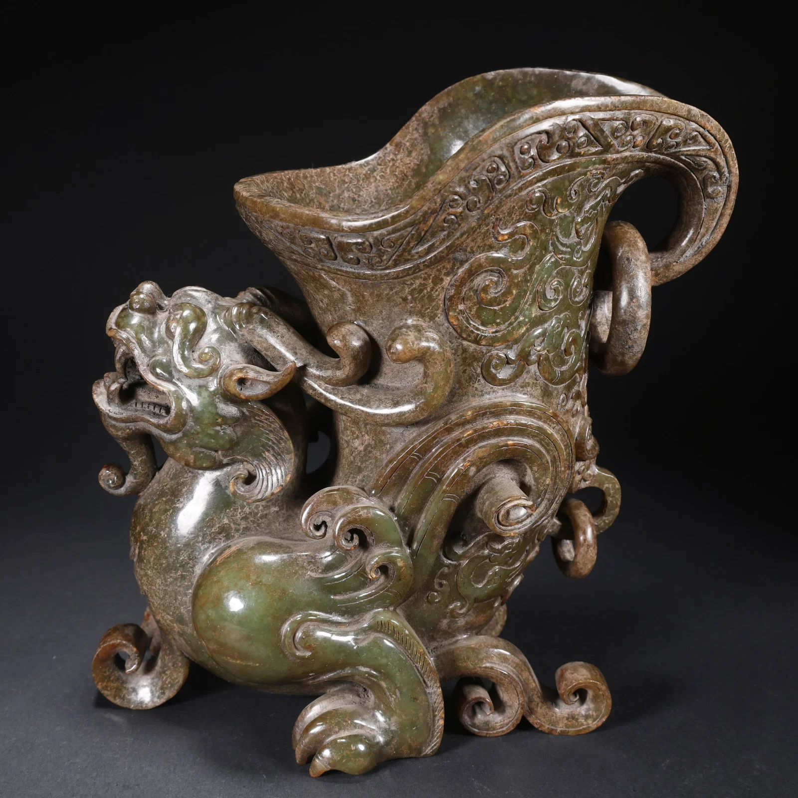 A HETIAN JADE DOUBLE-RING FOUR DIVINE BEASTS HORN CUP