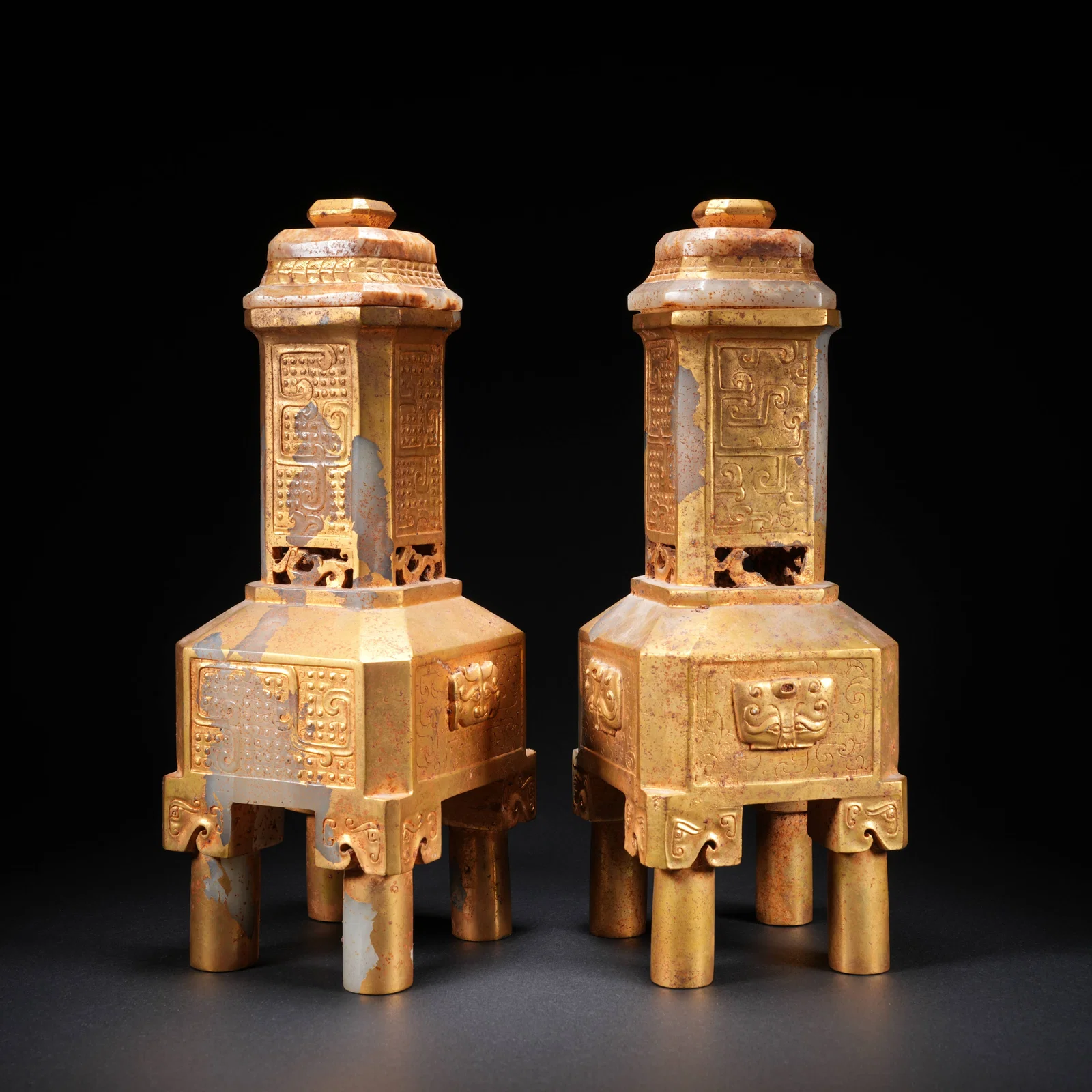 A HETIAN JADE GILT FOUR-FOOT CENSER (PAIR)