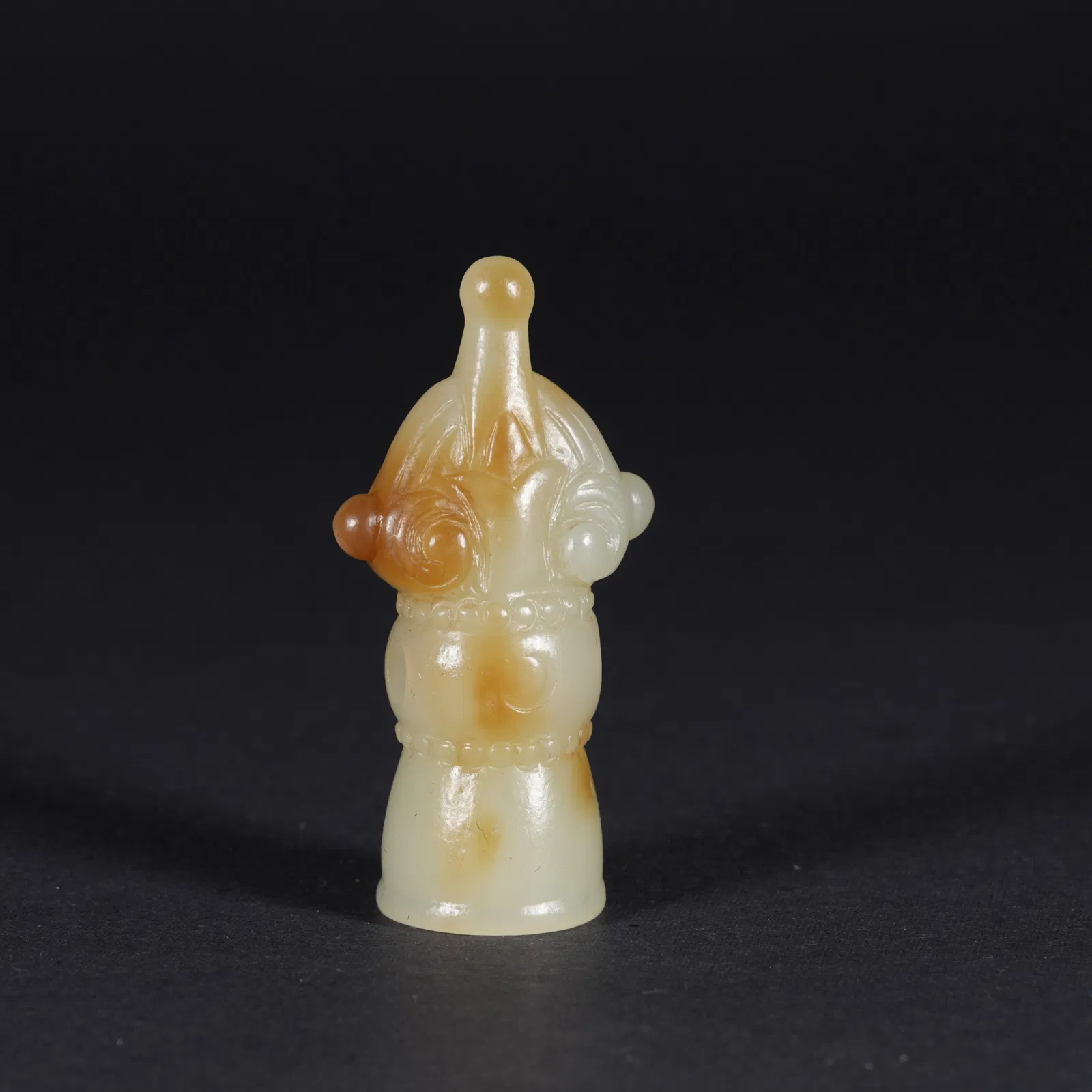 A HETIAN JADE PENDANT