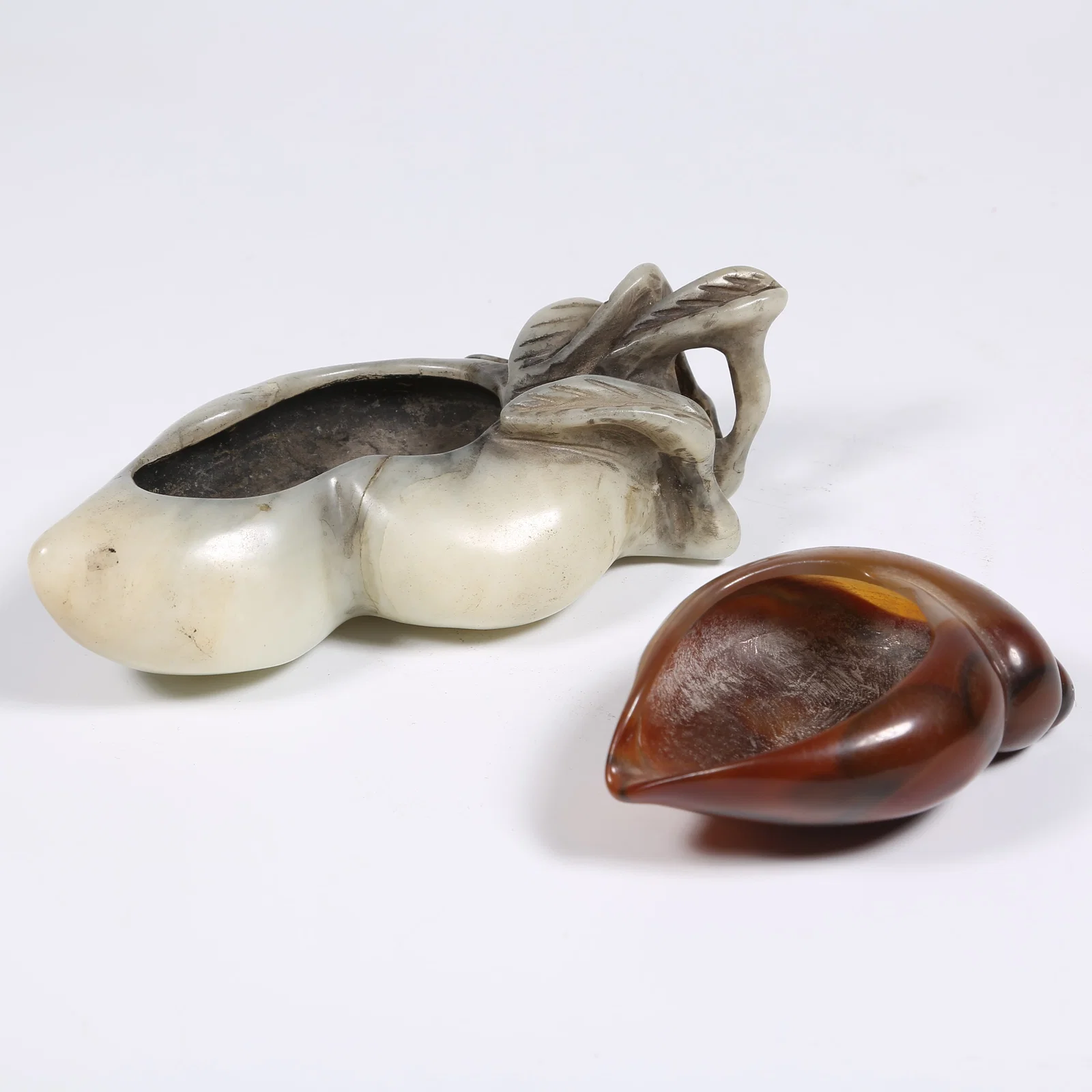 A HETIAN JADE SCHOLAR'S DESK SET