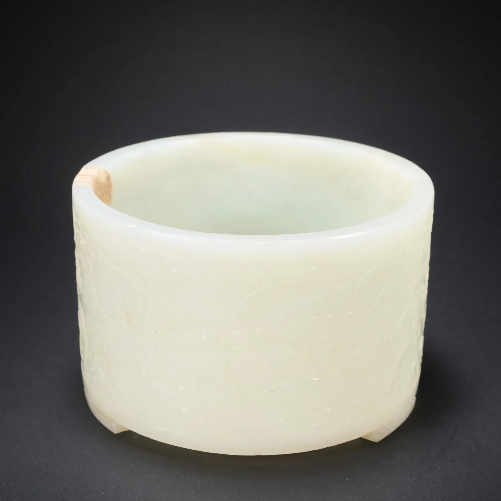 A HETIAN JADE WASH BASIN WITH LION PLAYING WITH SNOWBALL