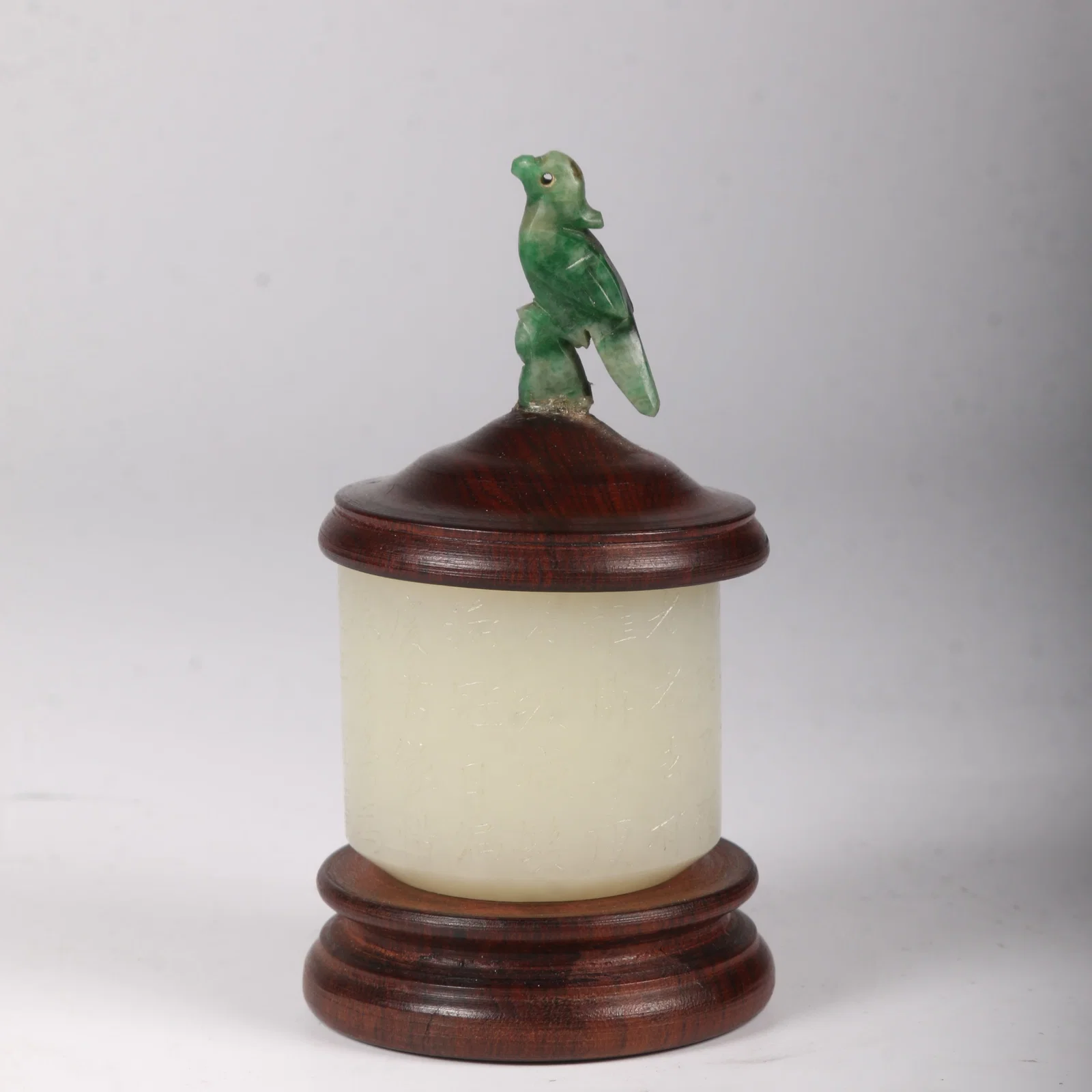 A HETIAN WHITE JADE THUMB RING WITH POEM INSCRIPTION