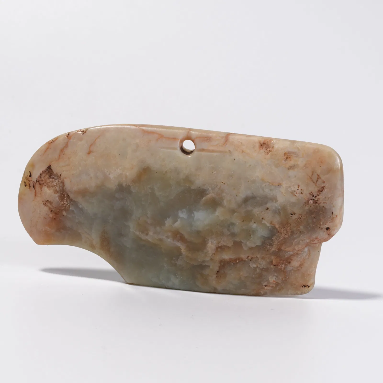 A HONGSHAN JADE PENDANT