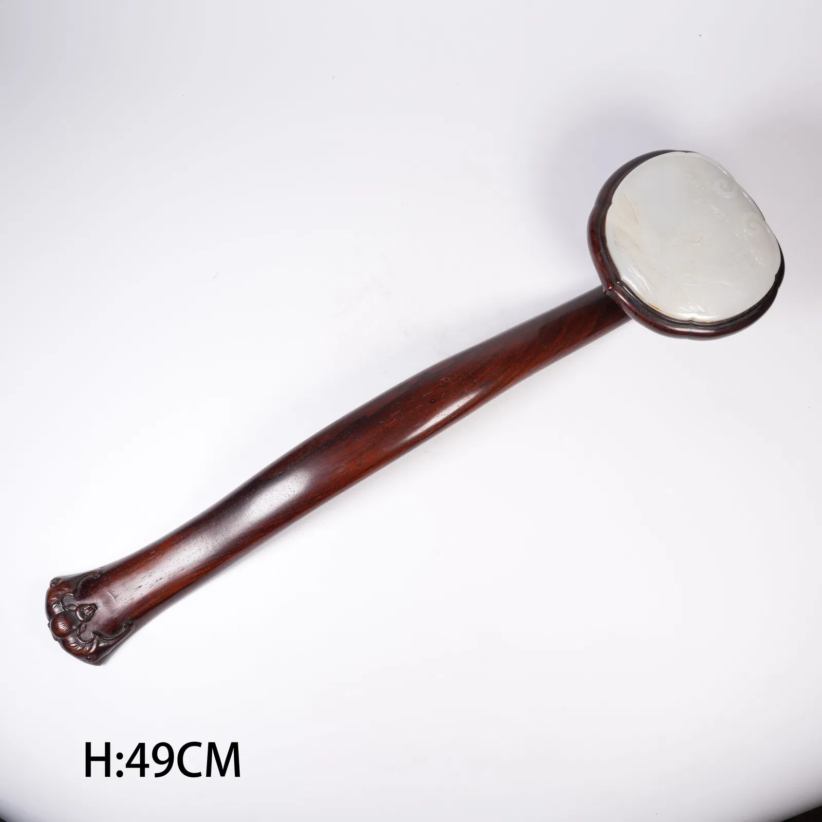 A HUANGHUALI WOOD INLAID HETIAN WHITE JADE FIGURE PENDANT IN RUYI SHAPE