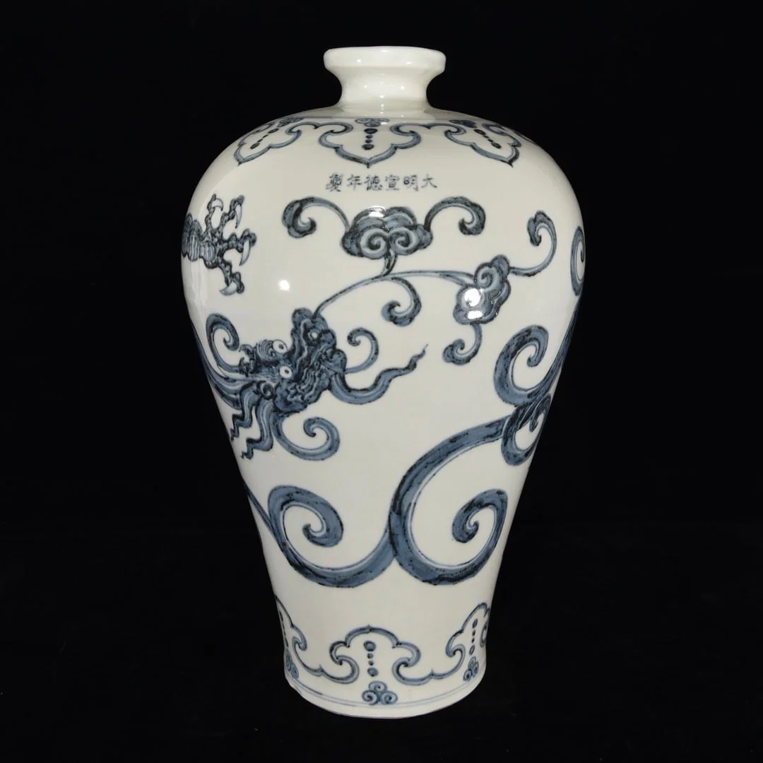 A Huge Blue and White Dragon Pattern Vase
