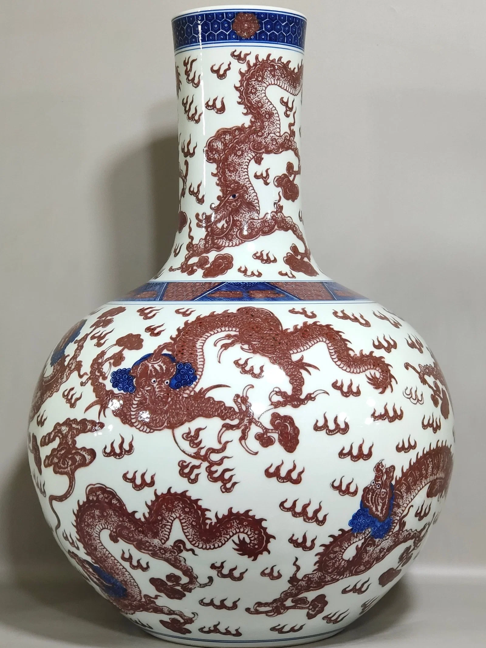 A Huge Blue and White Underglaze-Red Auspicious Cloud and Dragon Pattern Vase