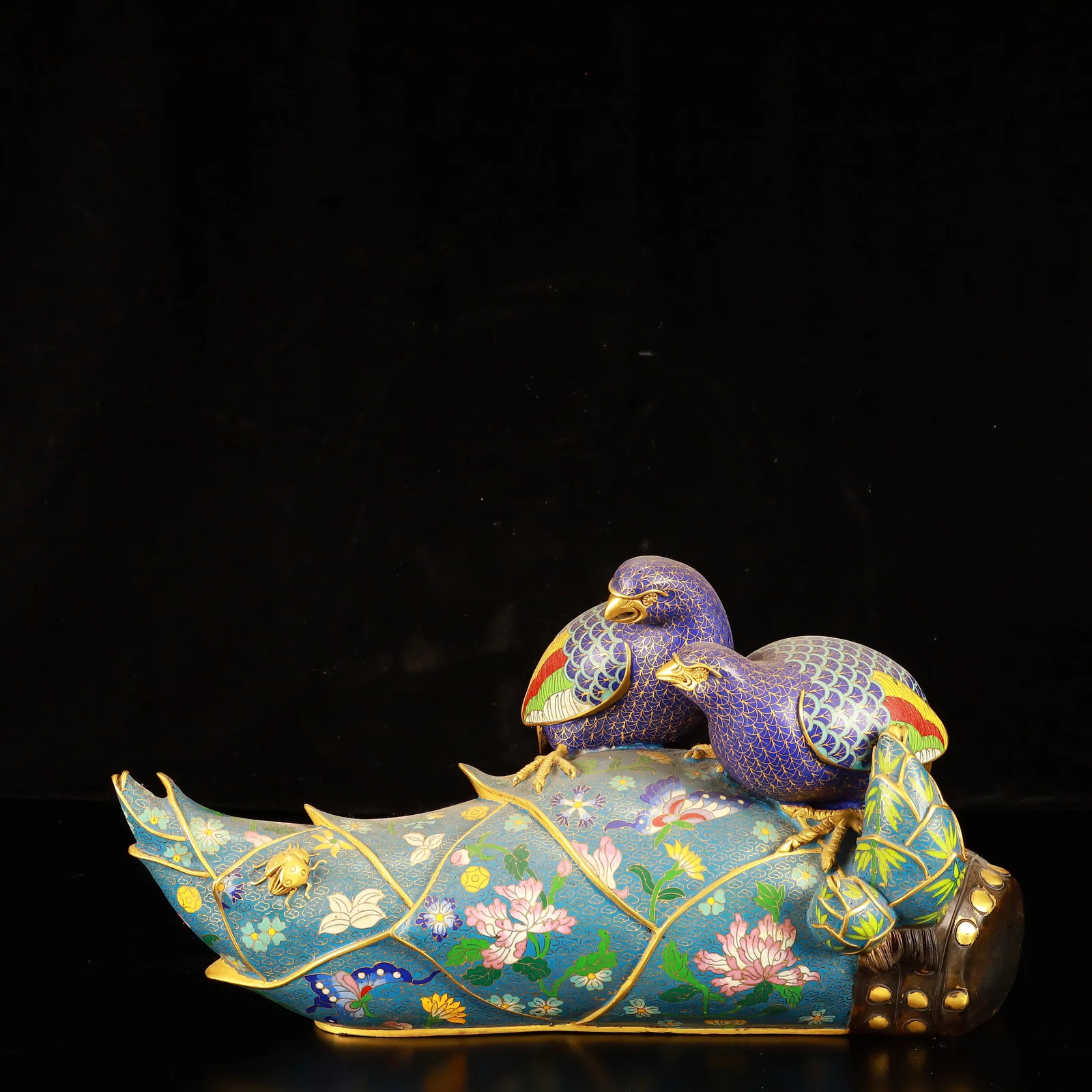 A Huge Cloisonne Flower and Butterfly Pattern Mandarin Duck Ornament