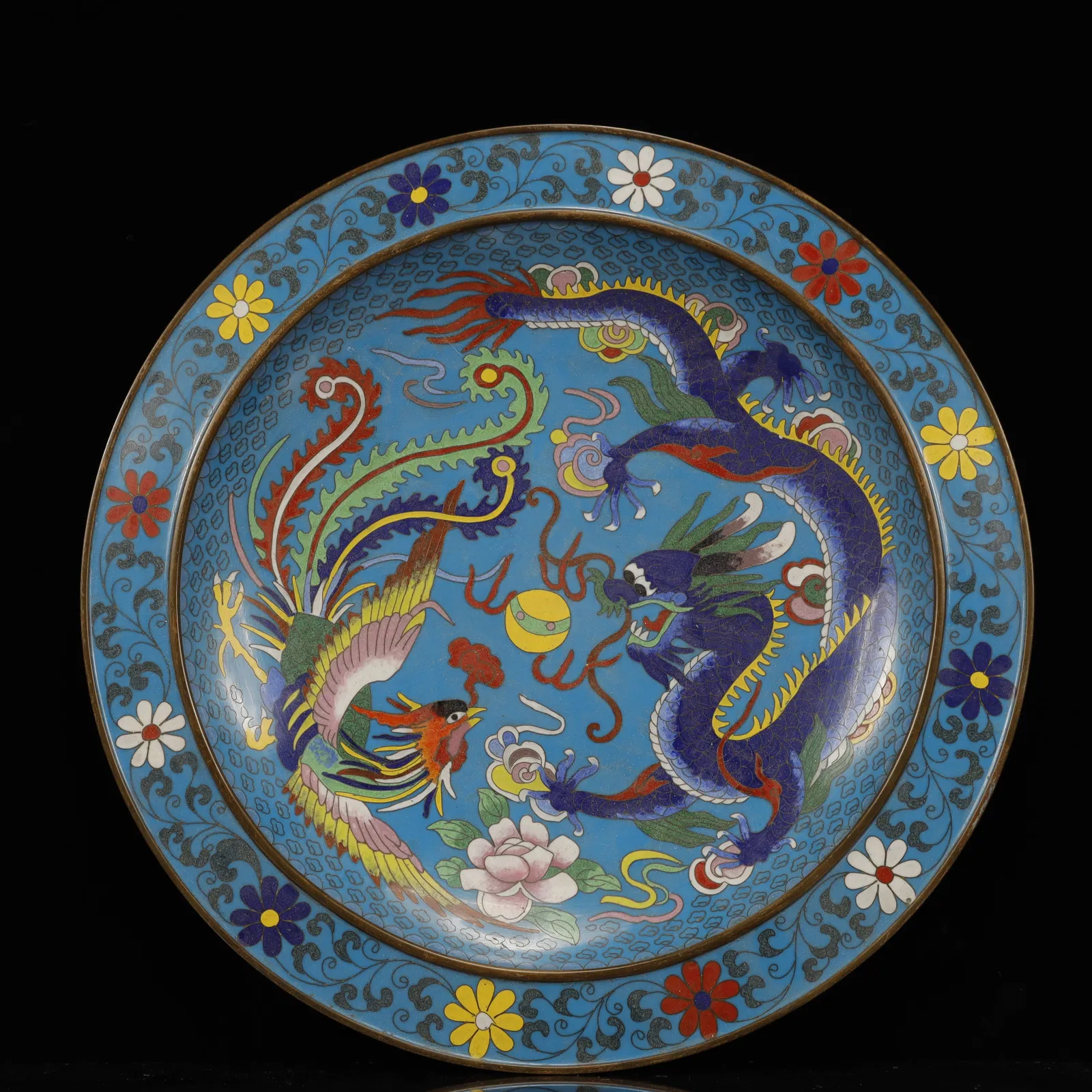 A Huge Cloisonne Flower Dragon and Phoenix Pattern Plate
