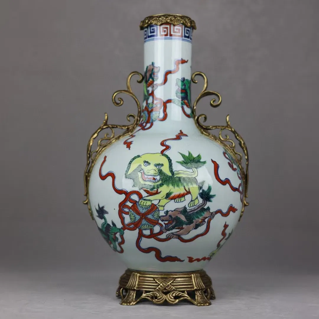 A Huge Doucai Inlaid Bronze Lion Pattern Double-Ears Vase