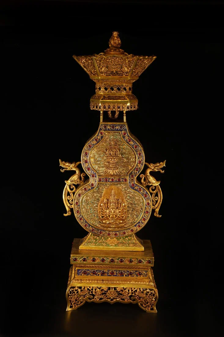 A Huge Gilt Bronze Blueing Buddha Pattern Dragon-Ears Gourd-Shaped Niche?With Poem?Inlaid