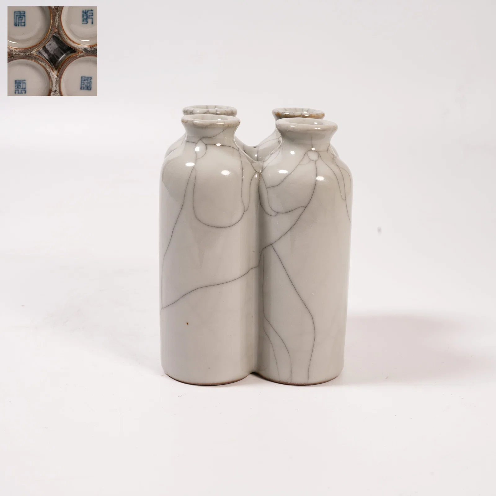 A IMITATION GUAN-STYLE FOUR-CONNECTED VASE