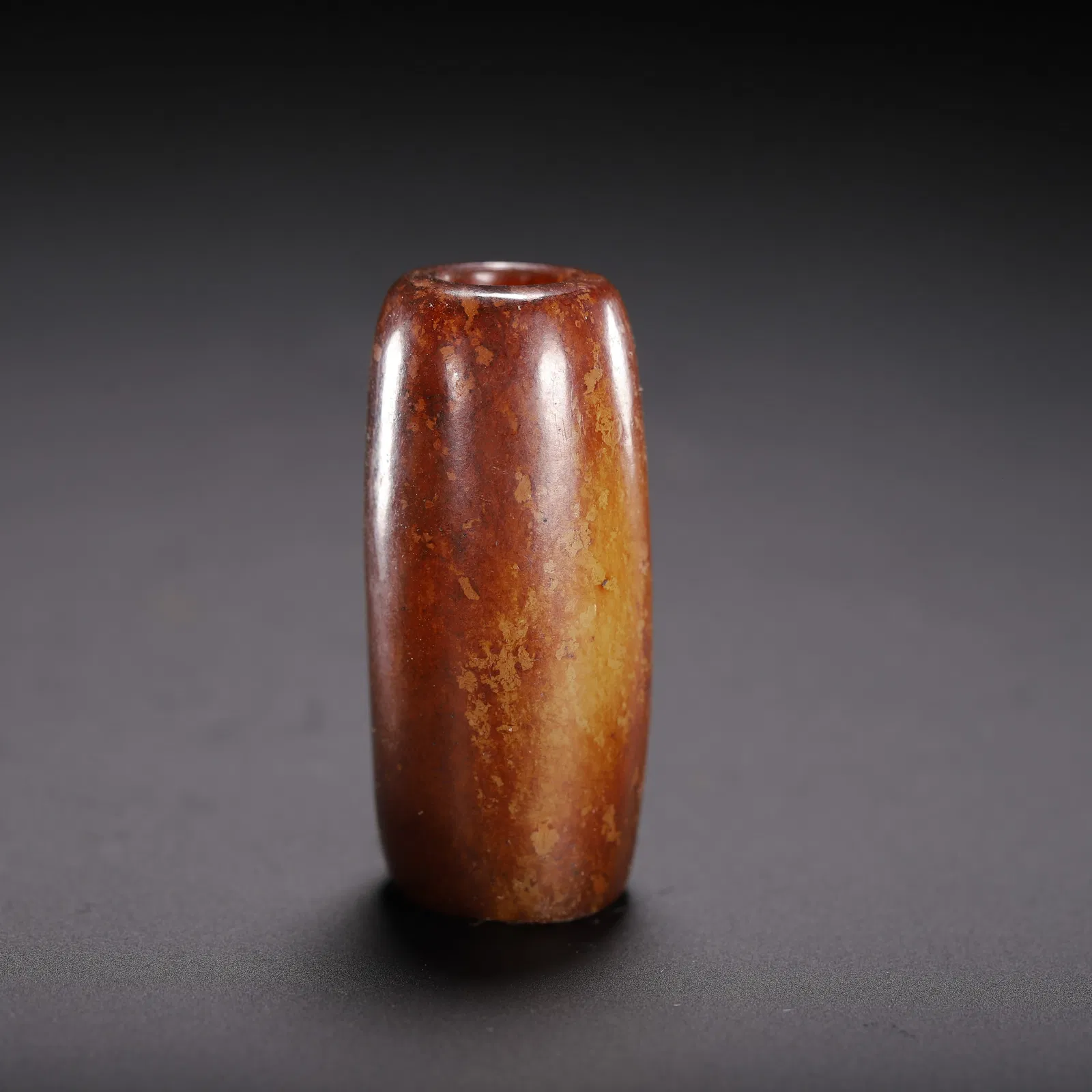 A JADE PENDANT