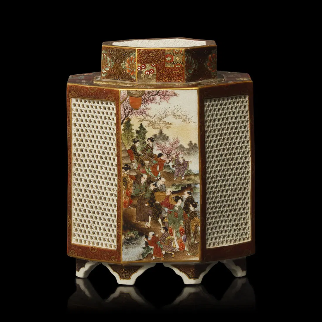 A Japanese Satsuma Reticulated Koro and Cover, Okamoto Ryozan for the Yasuda Company, Meiji Period