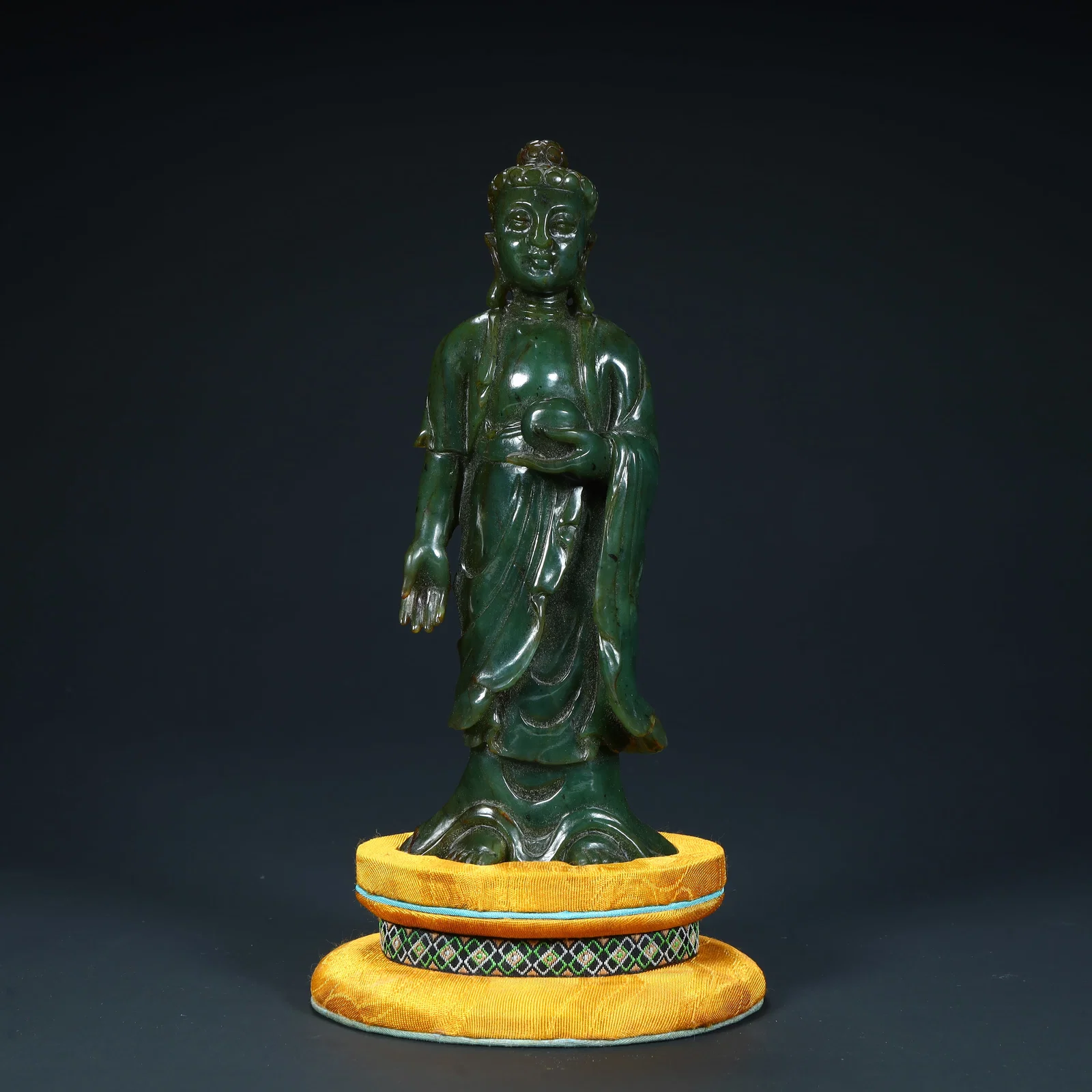 A jasper carved statue of Guanyin in the Qing Dynasty
