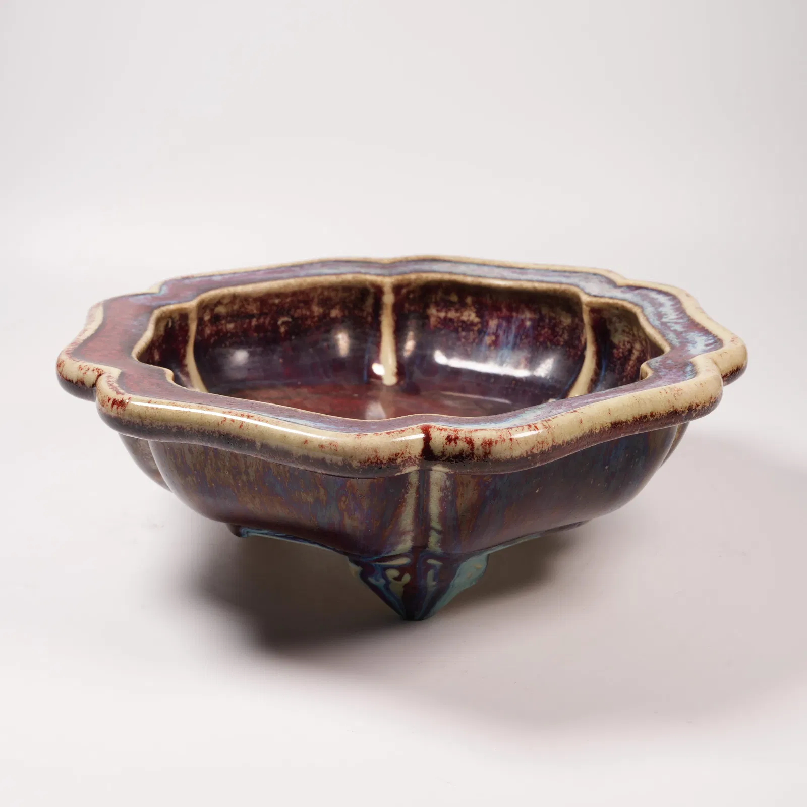 A JUN KILN FLOWER-MOUTH FOLDED-RIM BRUSH WASHER