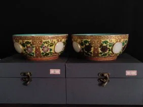 A large enamel and gold-inlaid jade bowl made during the Qianlong reign of the Qing Dynasty