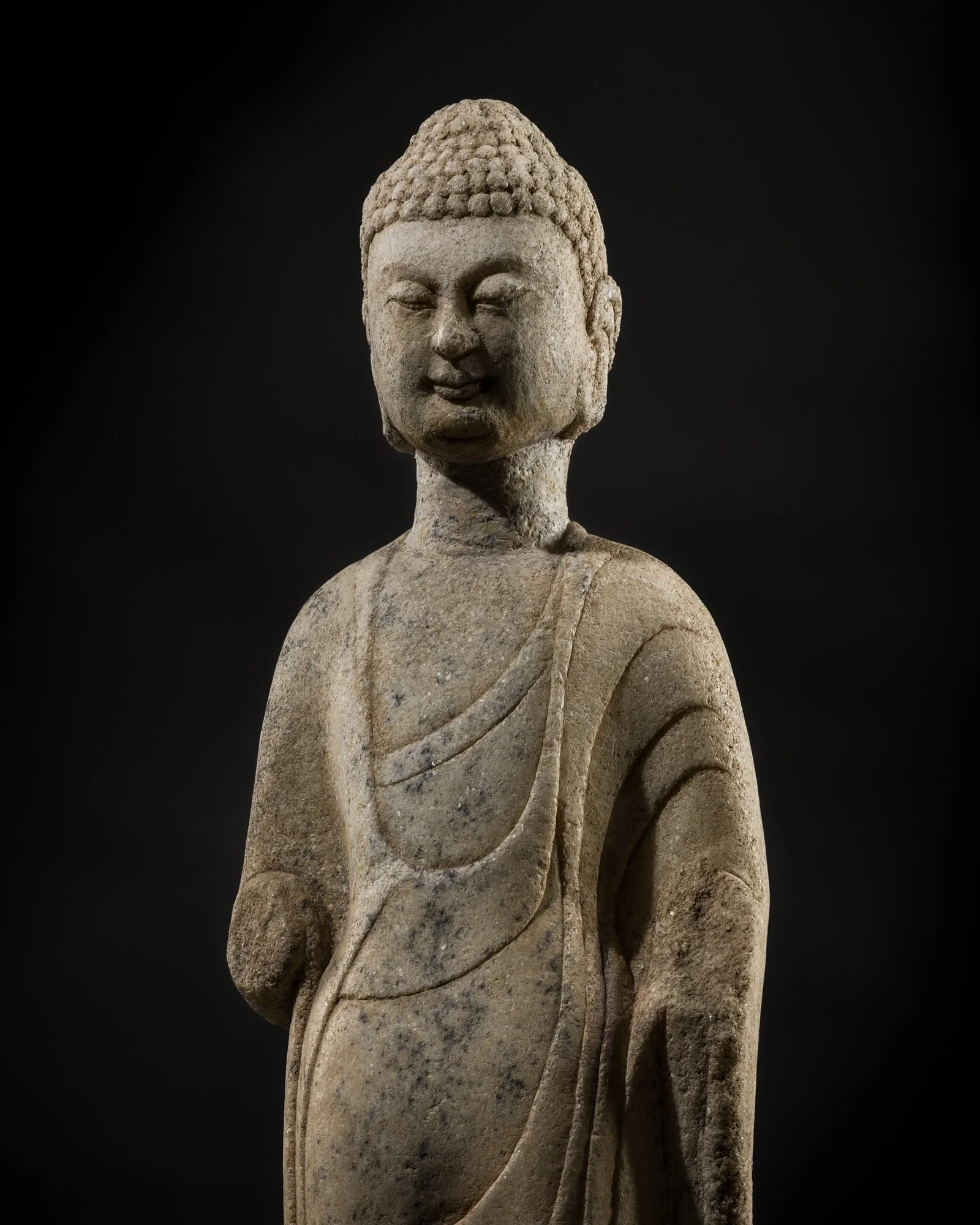 A LARGE WHITE MARBLE FIGURE OF BUDDHA AMITĀBHA, NORTHERN QI DYNASTY