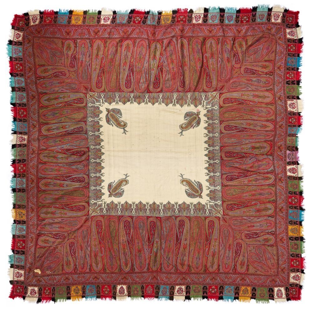 A LONG JAMAWAR SHAWL, KASHMIR, 19TH CENTURY