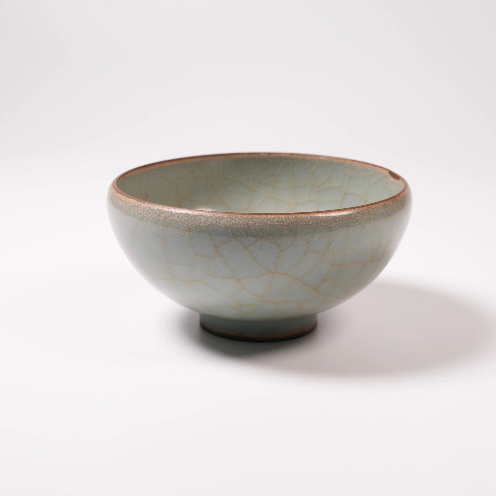 A LONGQUAN WARE TEA CUP