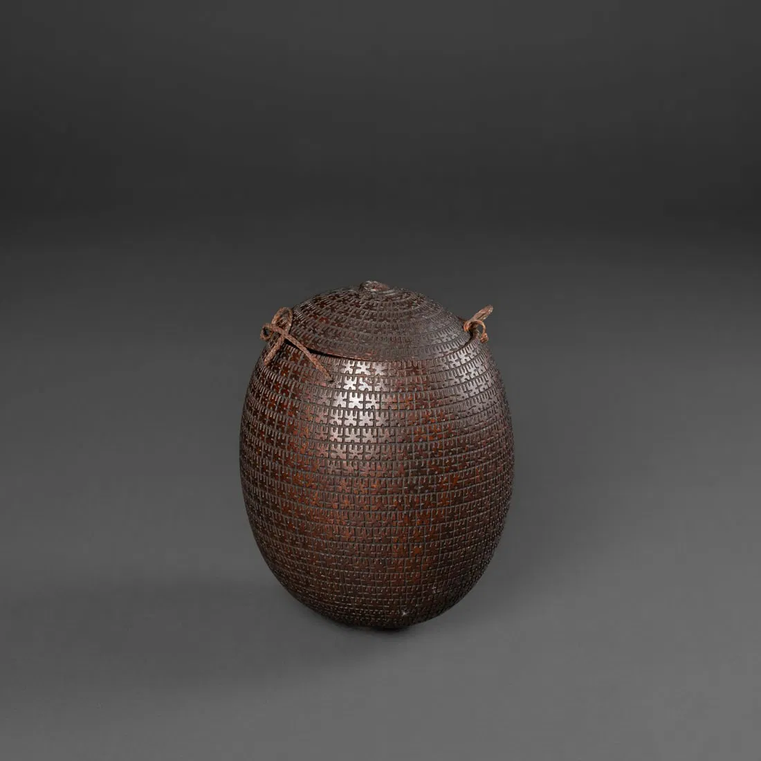 A Marquesan carved coconut vessel