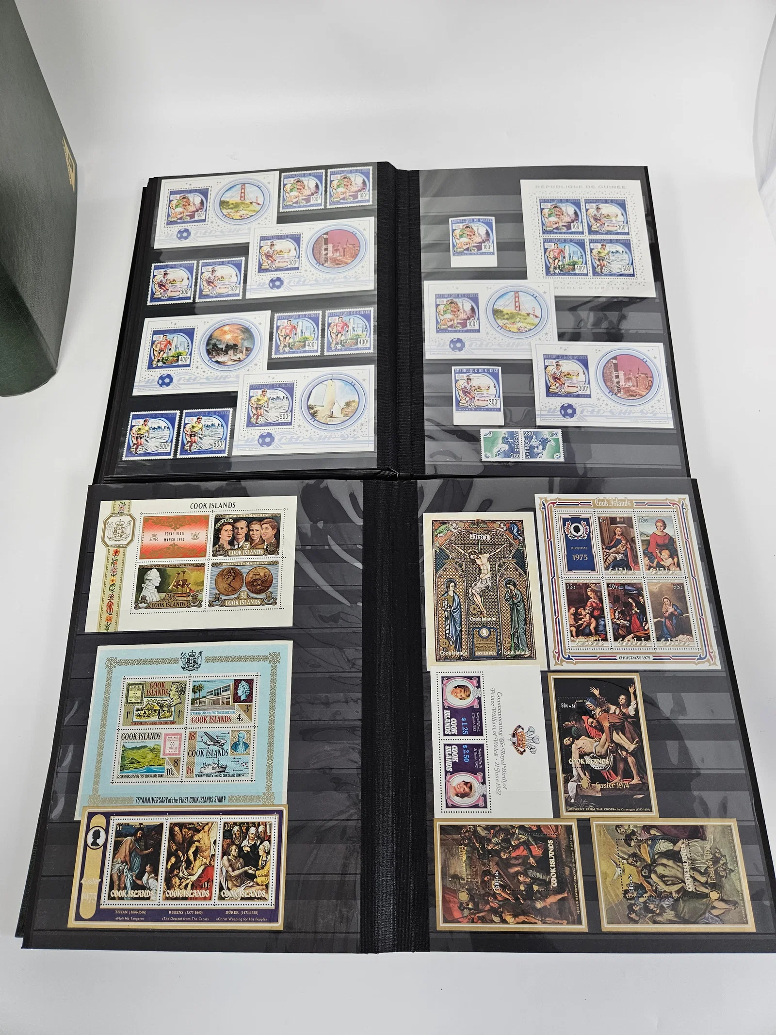 A MASSIVE COLLECTION OF COMMEMORATIVE STAMPS HOUSED IN 5 ALBUMS