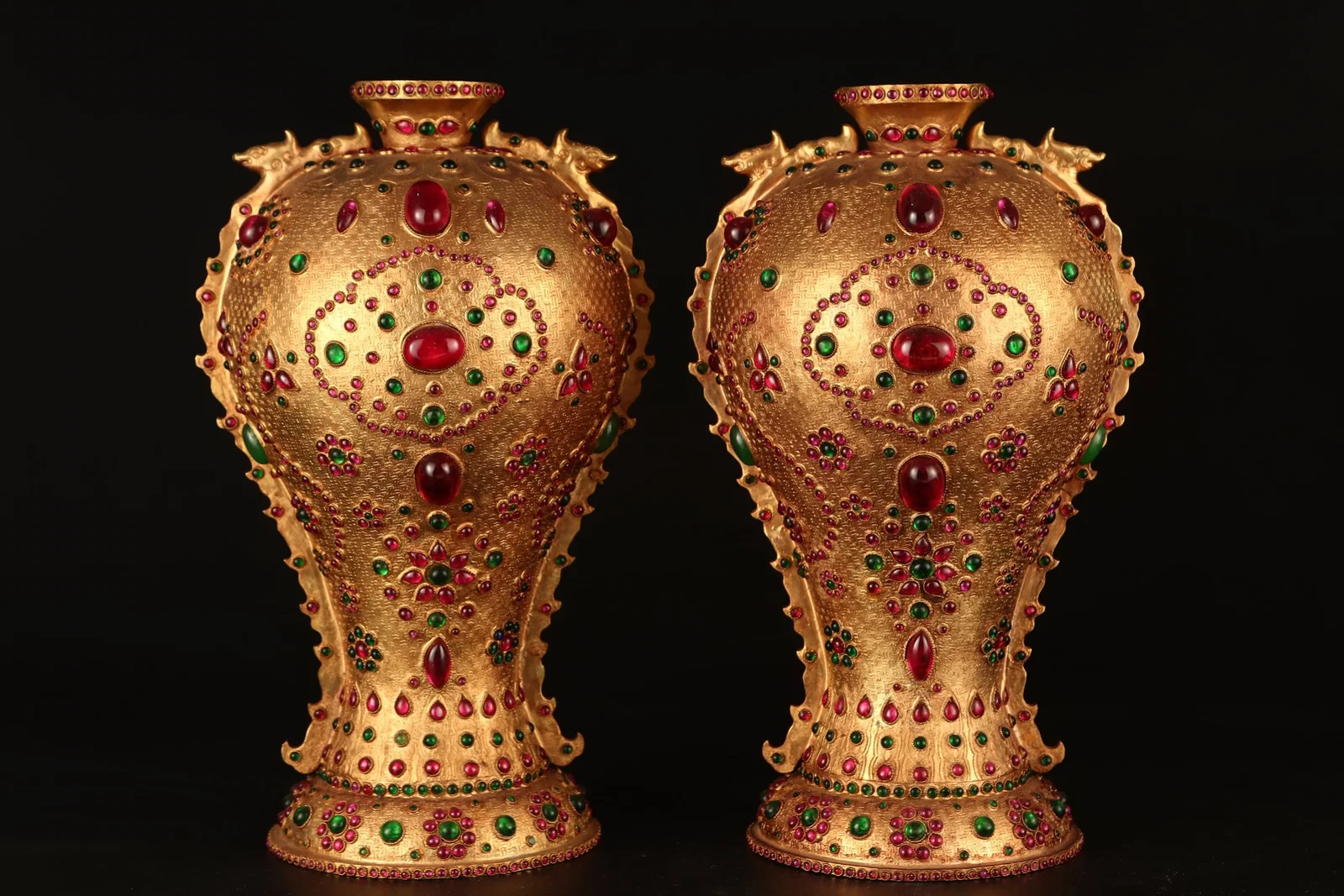 A pair of Bronze Gilt Gem-Inlaid Vase