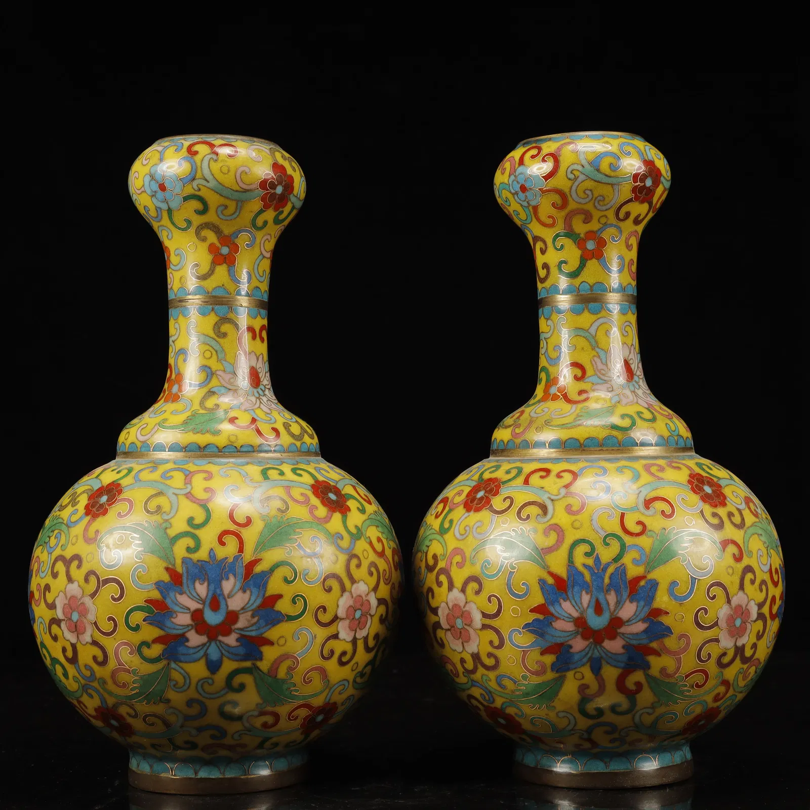 A Pair of Ecmxquisite Cloisonne Lotus Pattern Vases