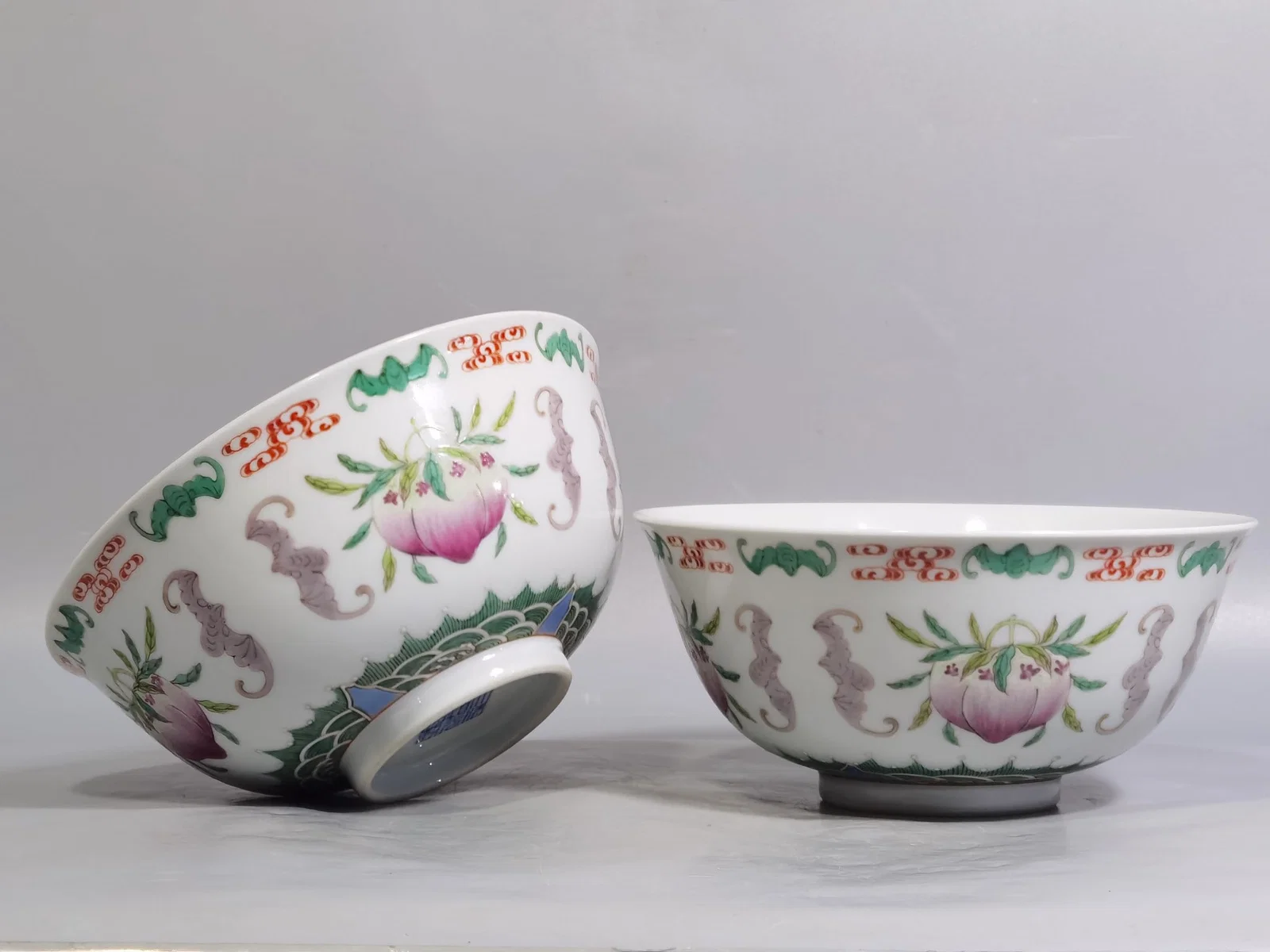 A Pair of Exquisite Bats and Peach Pattern Bowls