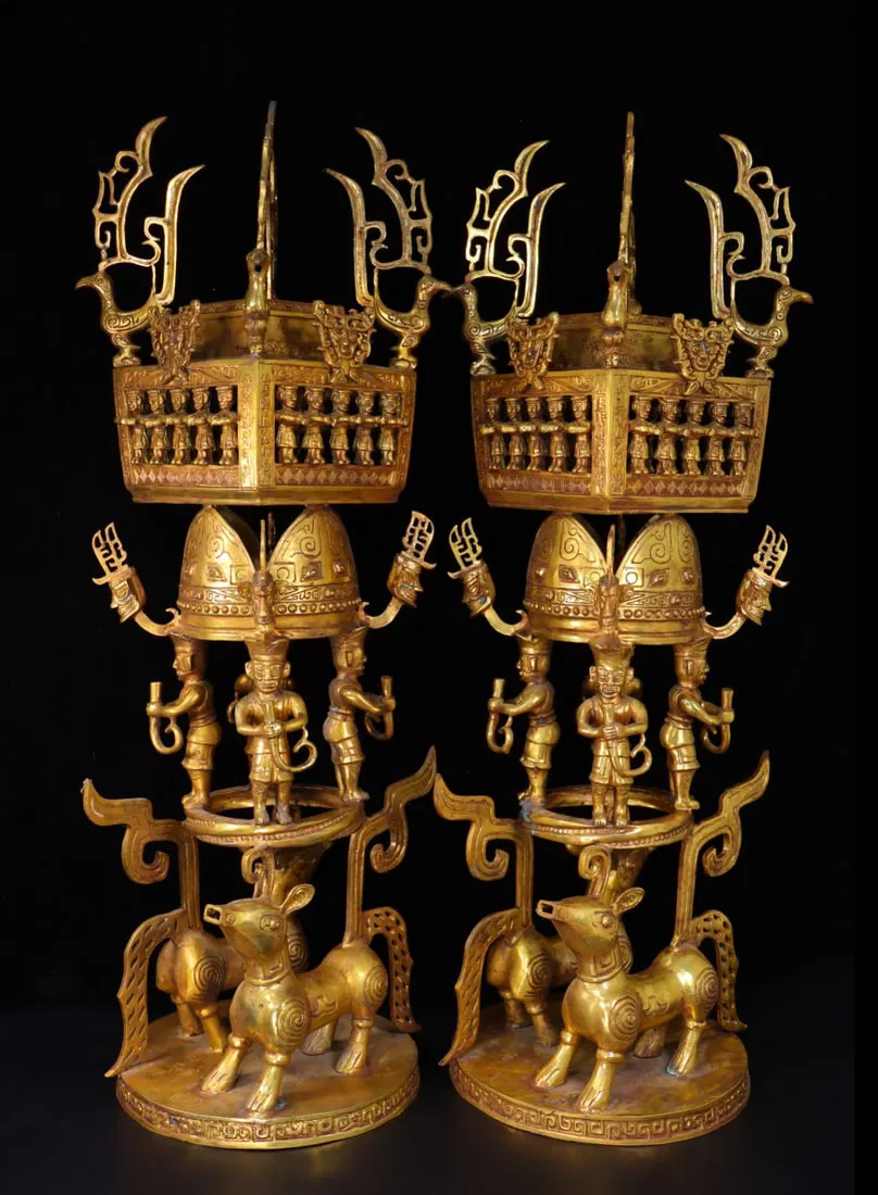 A pair of Exquisite Gilt Bronze Gold and Silver-Inlaid With Inscription Sanxingdui Altar