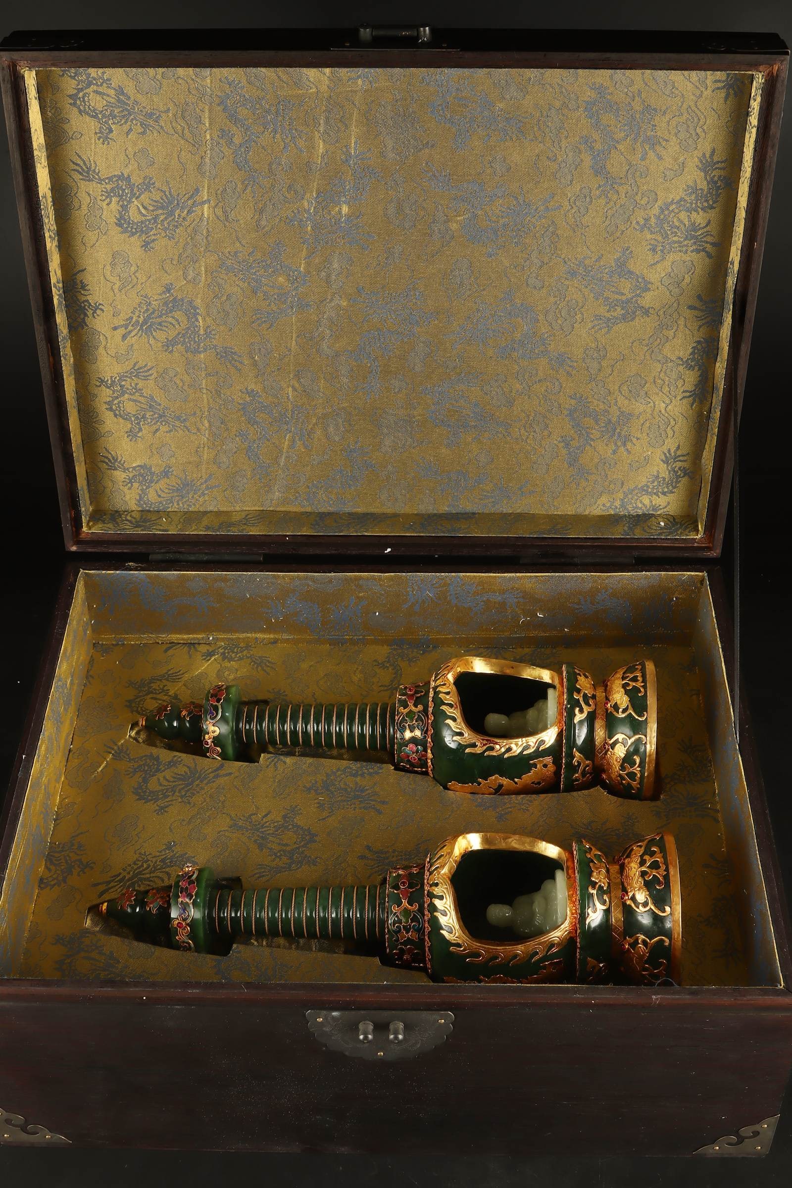 A Pair of Exquisite Gilt Bronze Inlaid Jasper Pagoda