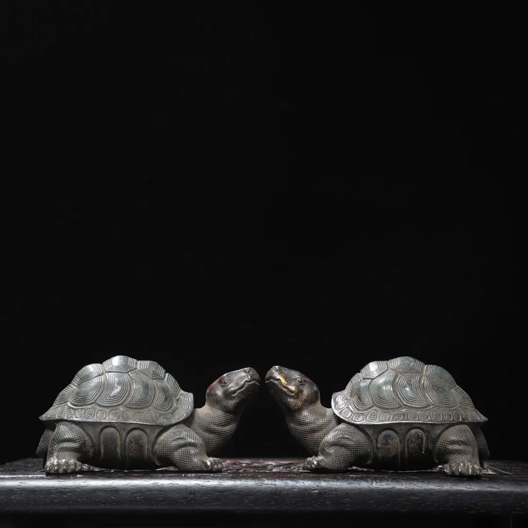 A pair of Exquisite Gold Overlaid Bronze Turtle Ornament