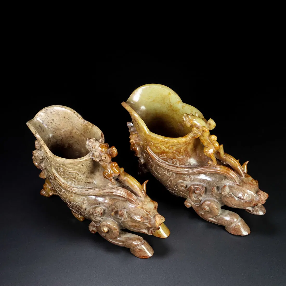 A pair of Exquisite Hetian Jade Dragon-Shaped Cup