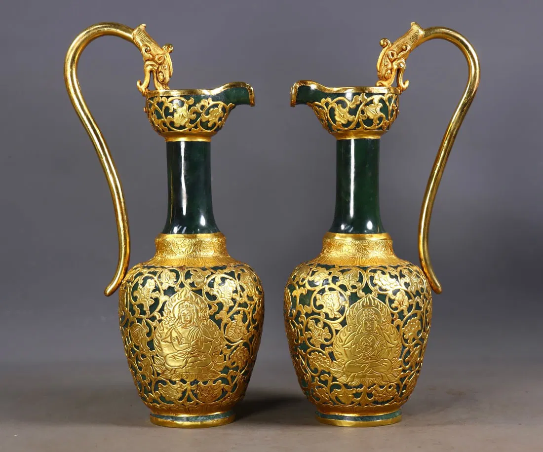 A pair of Exquisite Hetian Jasper Cover with Gold Inlaid Dragon Mouth Vase