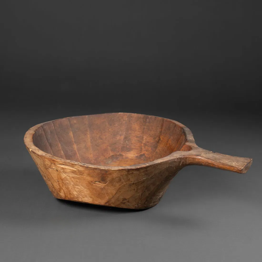 A Paiwan wood bowl