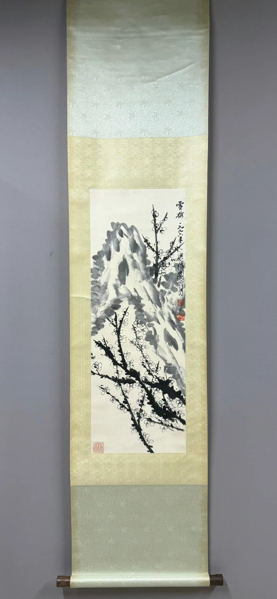 A picture of Guan Shanyue's snow plum blossoms